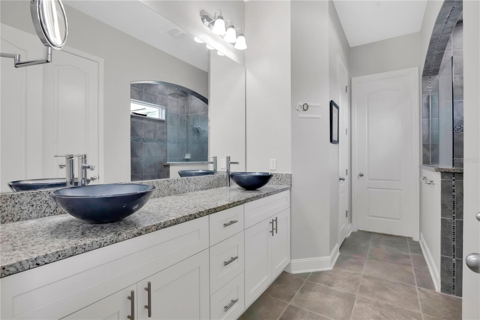 Single Family Residence at 9189 MERRIFIELD ST, ORLANDO, photo 14 of 37