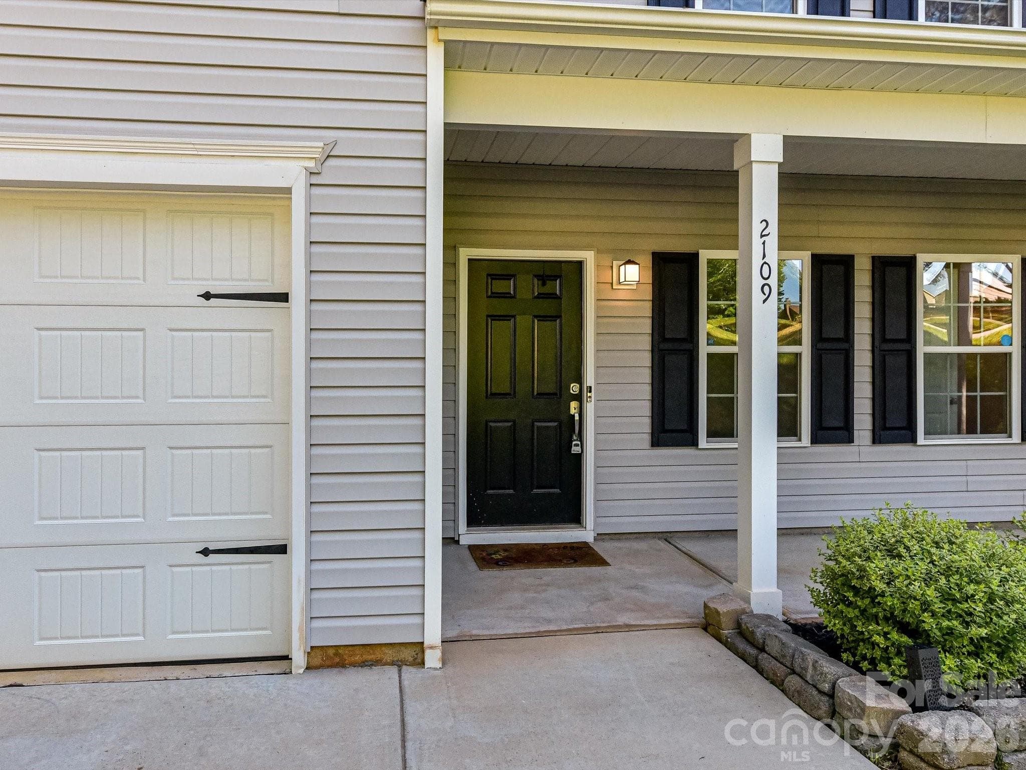 Single Family Residence at Monroe, photo 3 of 36