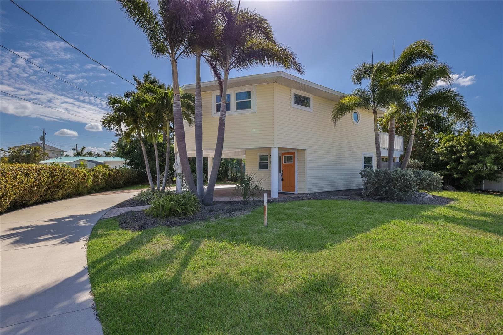 Single Family Residence at 221 85TH ST, HOLMES BEACH, photo 6 of 39