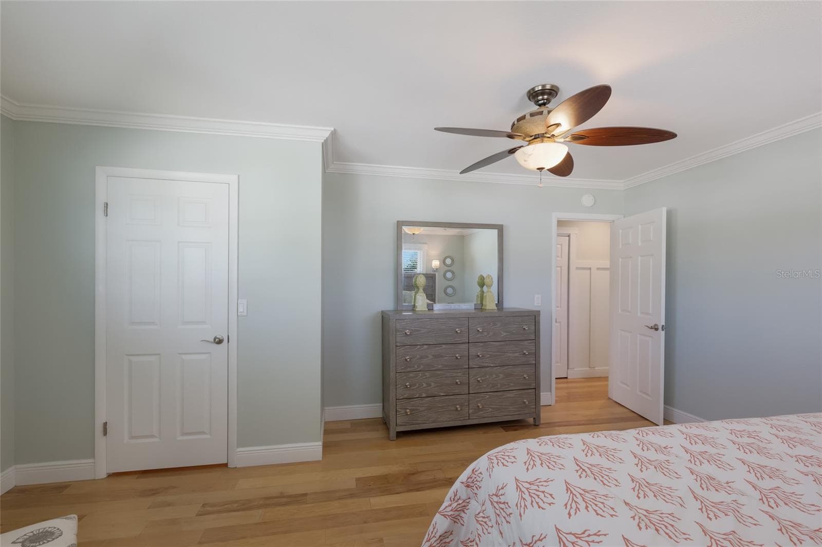 Single Family Residence at 221 85TH ST, HOLMES BEACH, photo 17 of 39