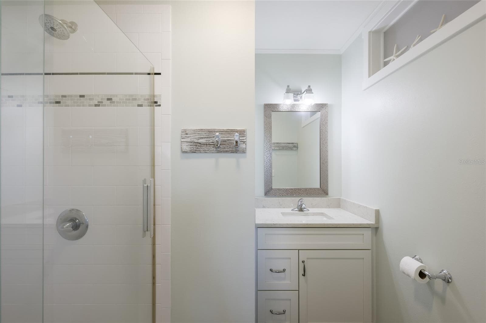 Single Family Residence at 221 85TH ST, HOLMES BEACH, photo 18 of 39