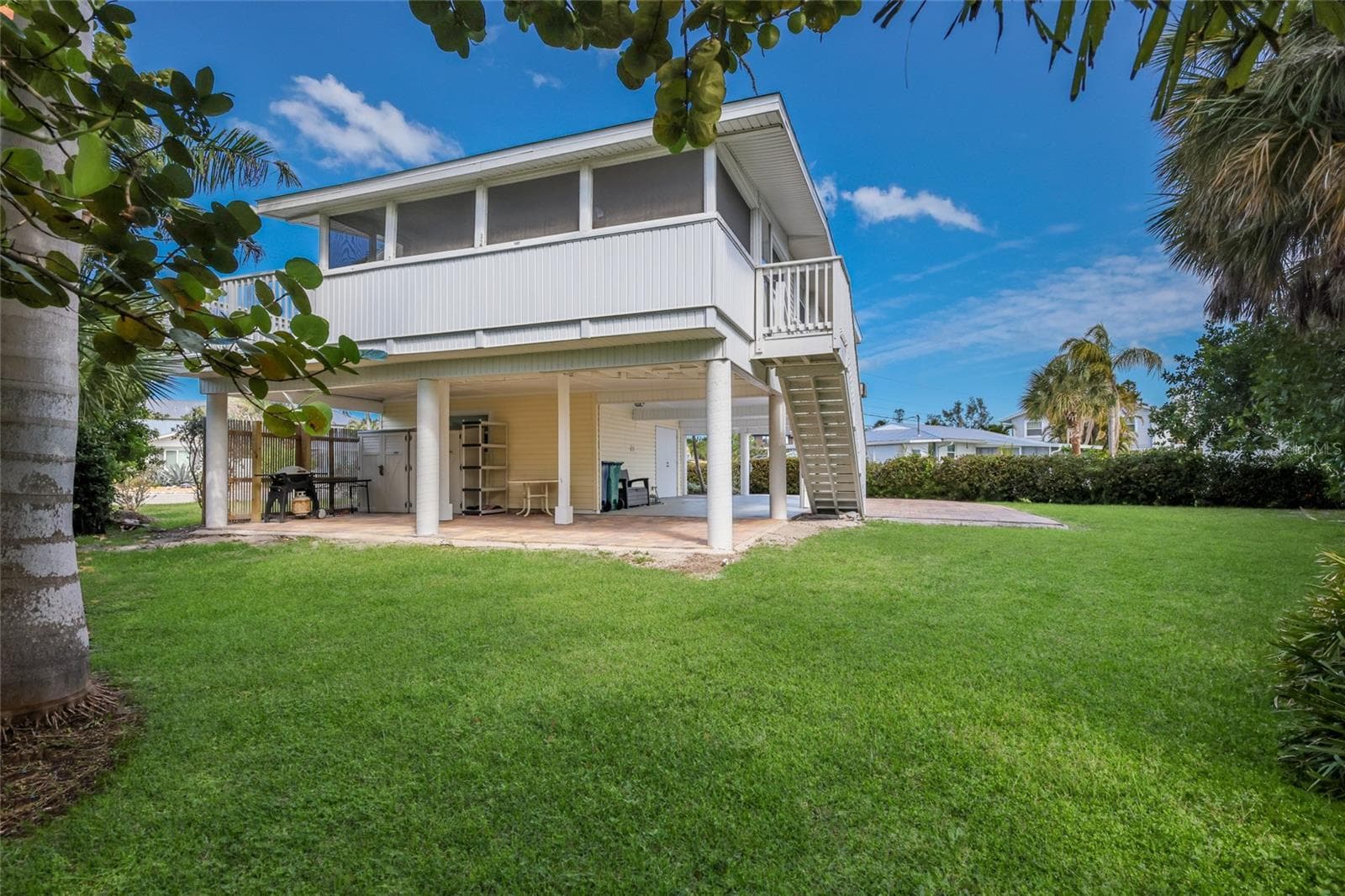 Single Family Residence at 221 85TH ST, HOLMES BEACH, photo 32 of 39