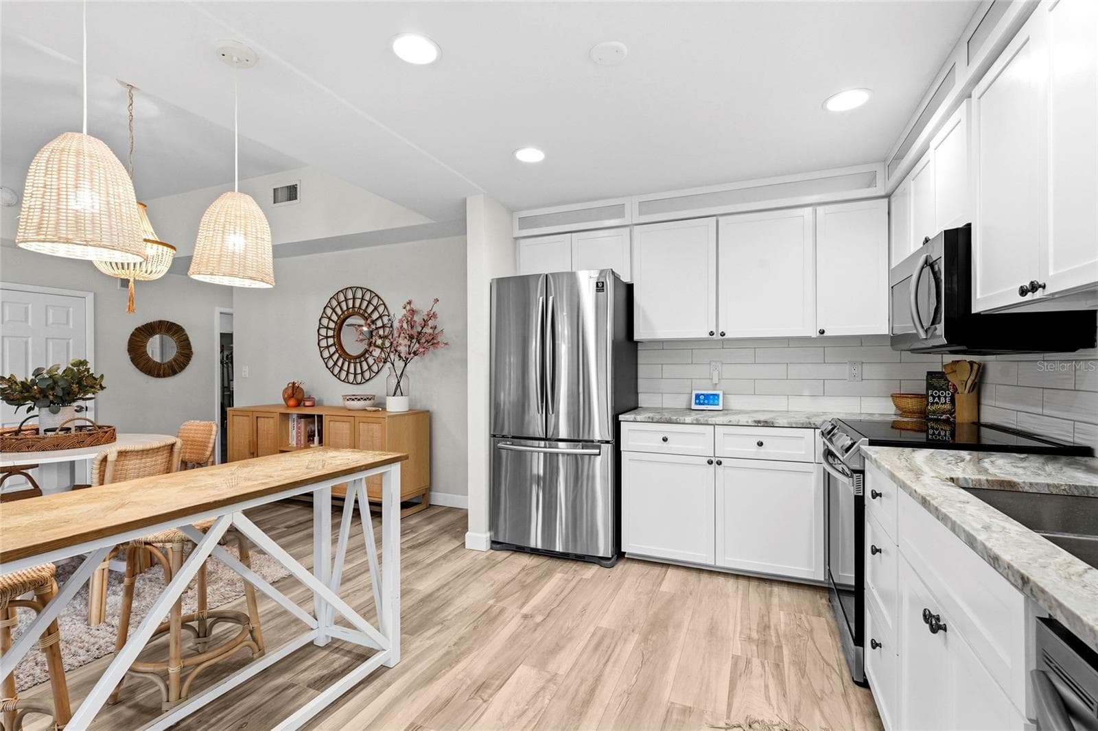 Condominium at 2383 LAKESIDE MEWS #D3, SARASOTA, photo 10 of 67