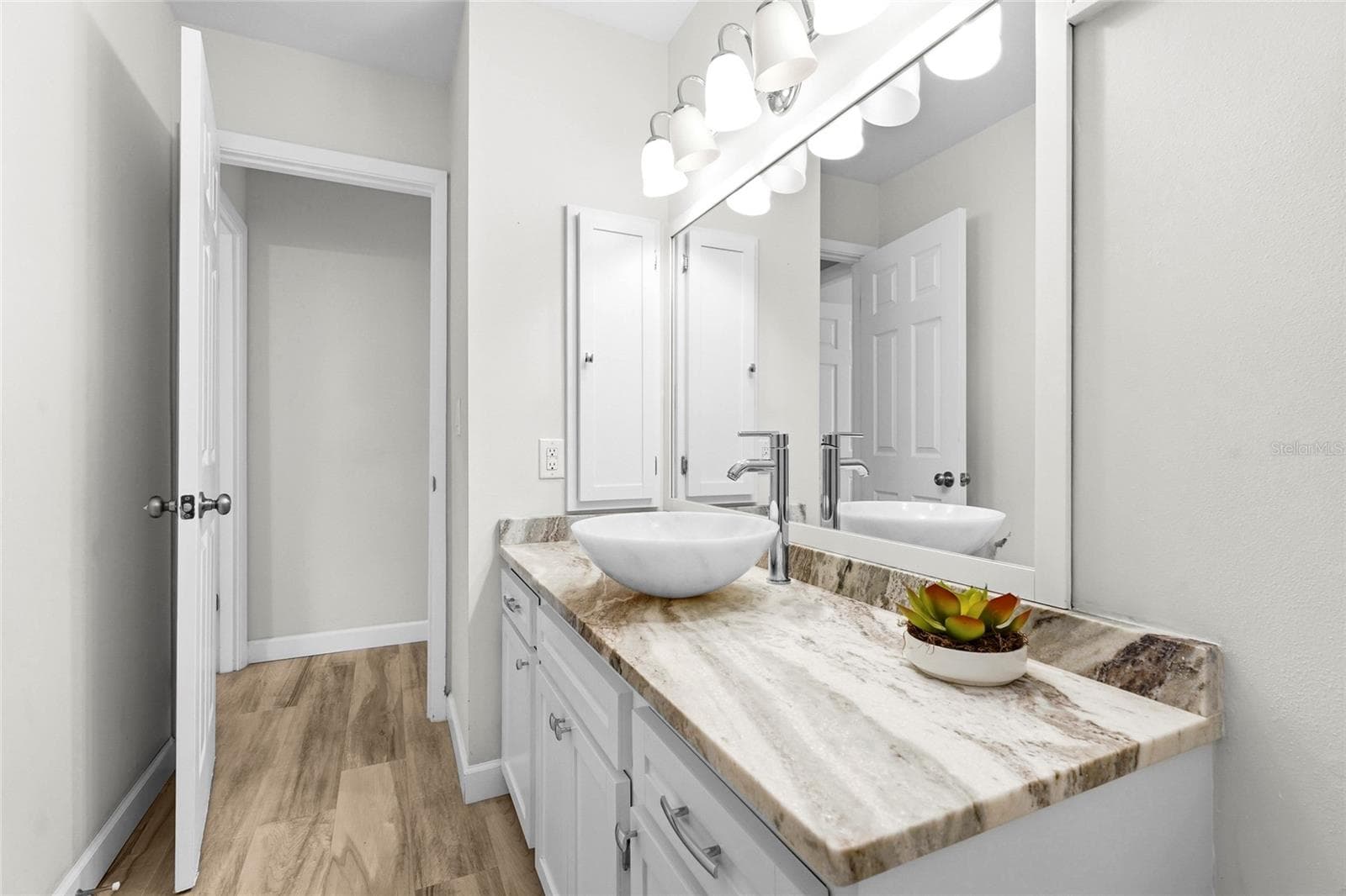 Condominium at 2383 LAKESIDE MEWS #D3, SARASOTA, photo 41 of 67