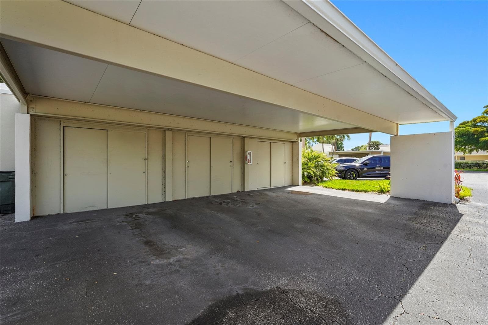 Condominium at 2383 LAKESIDE MEWS #D3, SARASOTA, photo 47 of 67