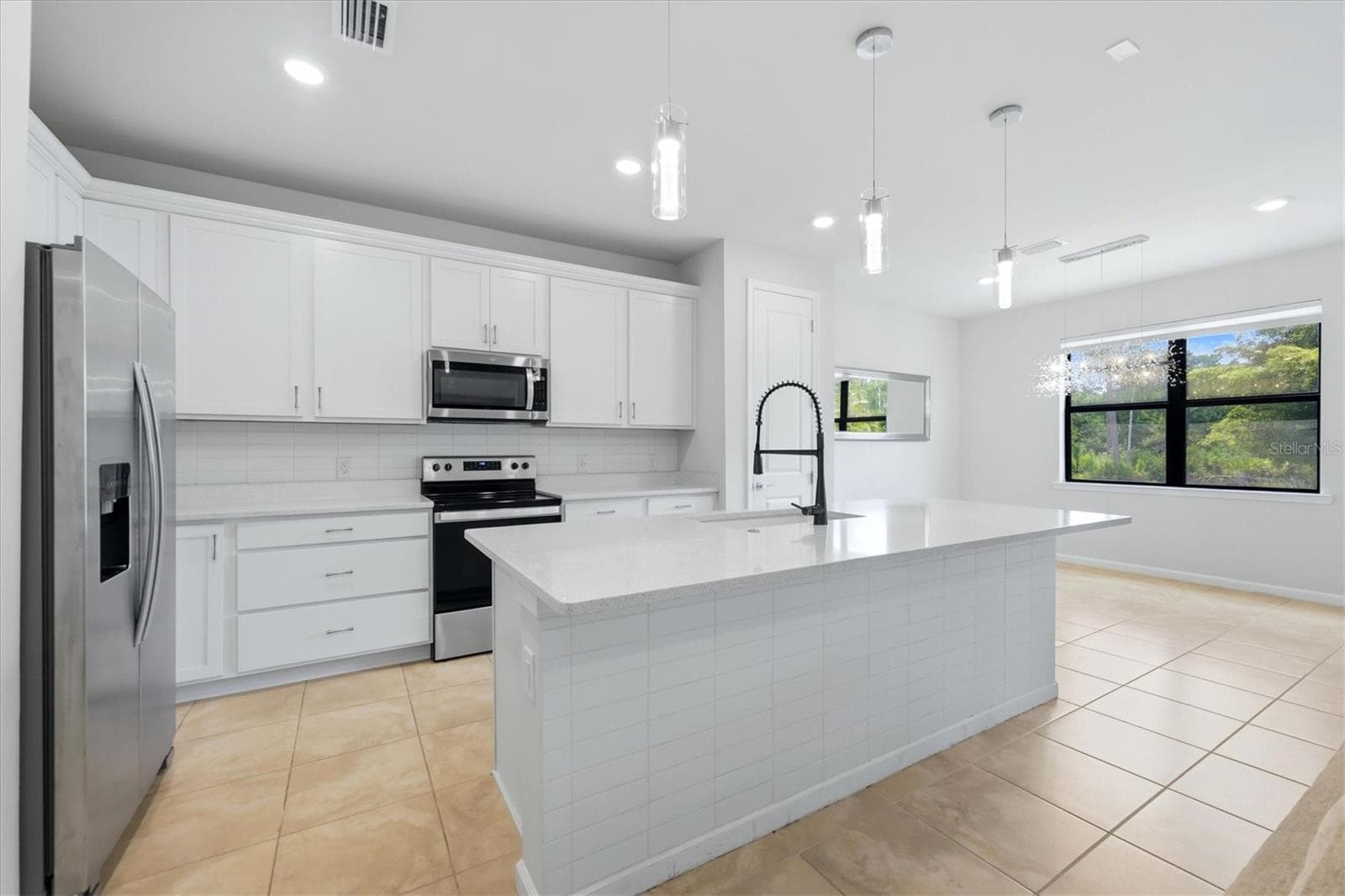 Quartz countertops - 6126 BLUESTAR CT, LAKEWOOD RANCH