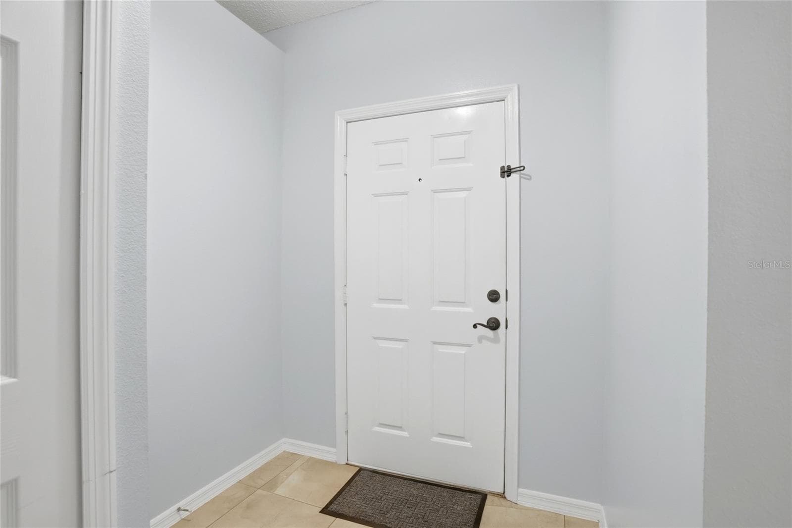 Single Family Residence at 2015 CORNER SCHOOL DR, ORLANDO, photo 5 of 50