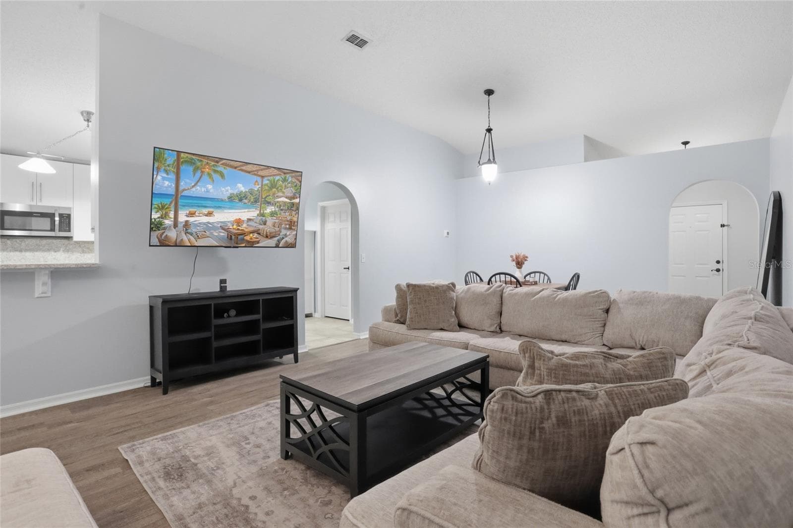 Single Family Residence at 2015 CORNER SCHOOL DR, ORLANDO, photo 8 of 50