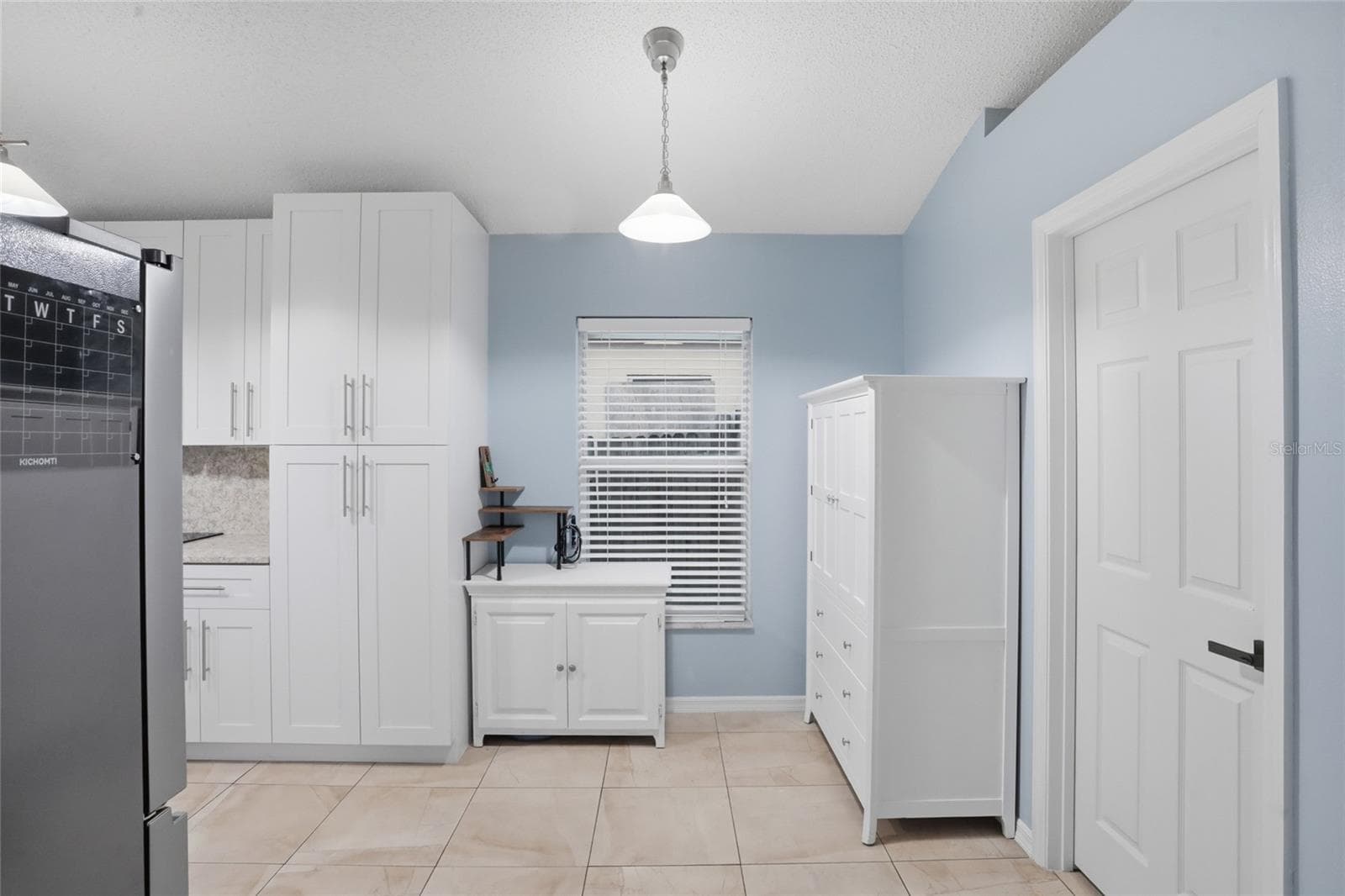 Single Family Residence at 2015 CORNER SCHOOL DR, ORLANDO, photo 12 of 50