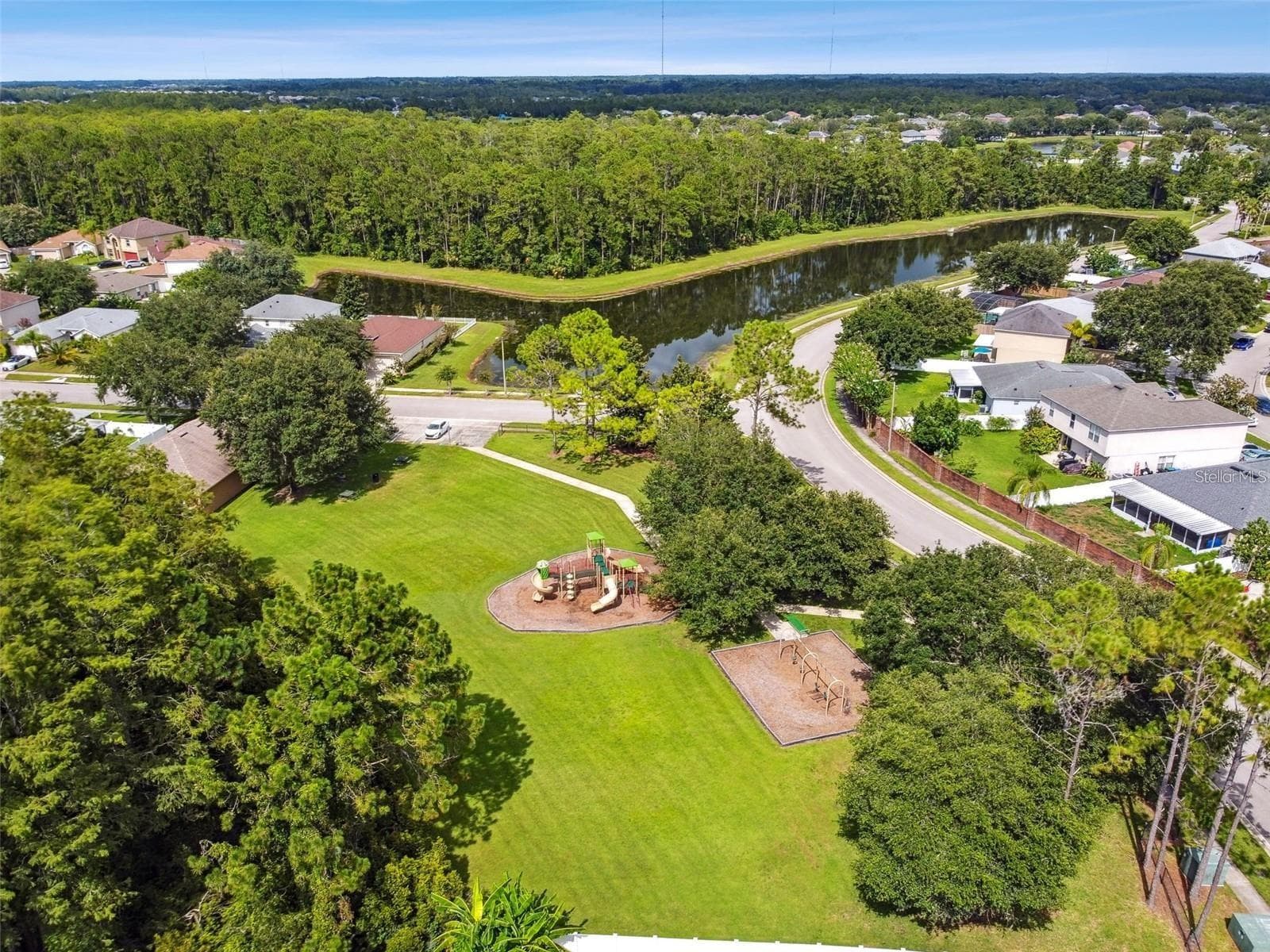 Single Family Residence at 2015 CORNER SCHOOL DR, ORLANDO, photo 40 of 50