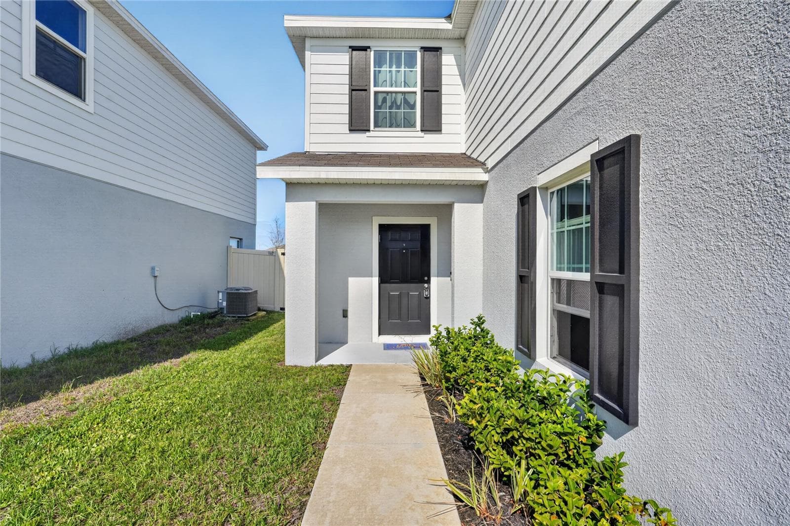 Single Family Residence at 5007 STARBOARD ST, HAINES CITY, photo 2 of 32