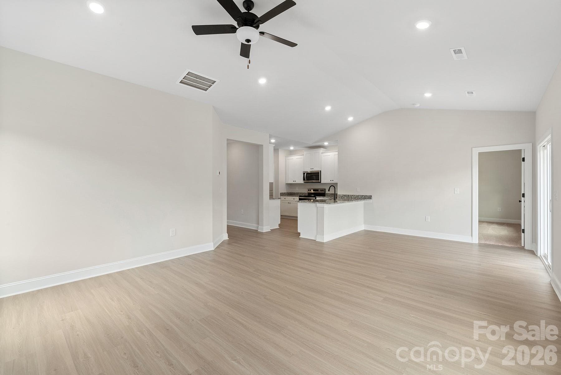 Single Family Residence at 6512 Fairford Drive, Charlotte, photo 6 of 17