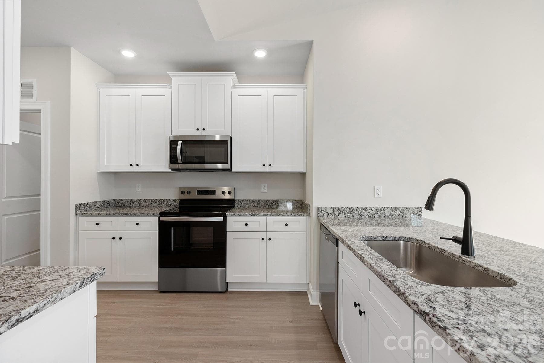 Single Family Residence at 6512 Fairford Drive, Charlotte, photo 7 of 17