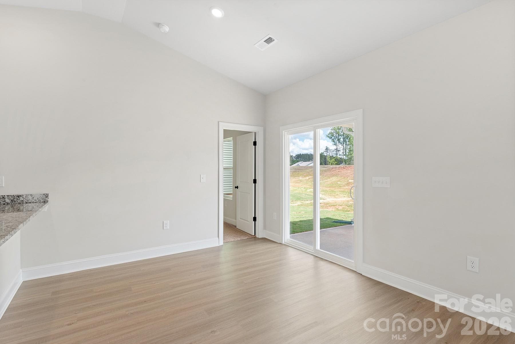 Single Family Residence at 6512 Fairford Drive, Charlotte, photo 11 of 17