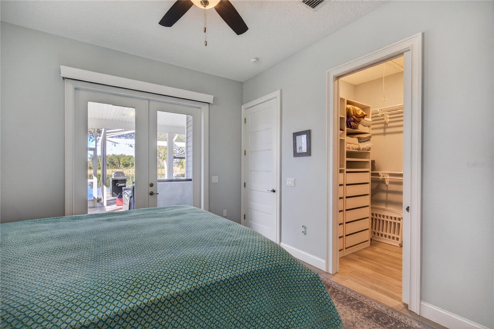Single Family Residence at 260 S CENTRAL AVE, UMATILLA, photo 16 of 42