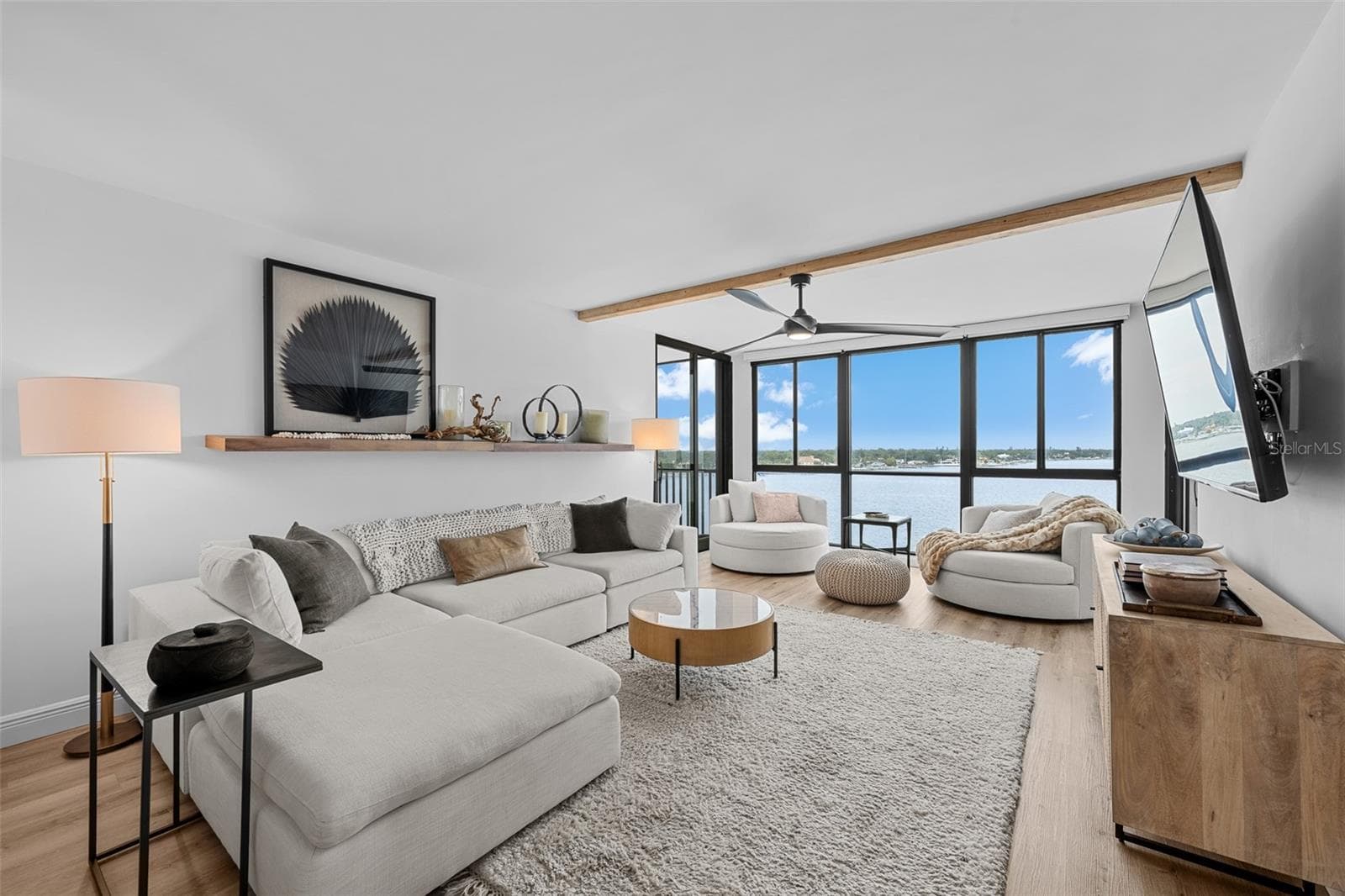 Condominium at 7100 SUNSHINE SKYWAY LN S #701, ST PETERSBURG, photo 5 of 63