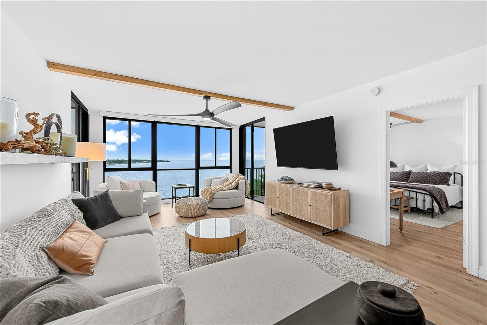Condominium at 7100 SUNSHINE SKYWAY LN S #701, ST PETERSBURG, photo 8 of 63