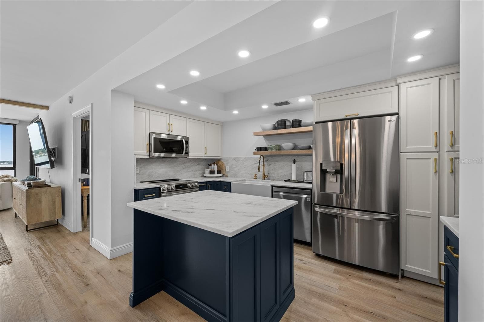 Condominium at 7100 SUNSHINE SKYWAY LN S #701, ST PETERSBURG, photo 13 of 63