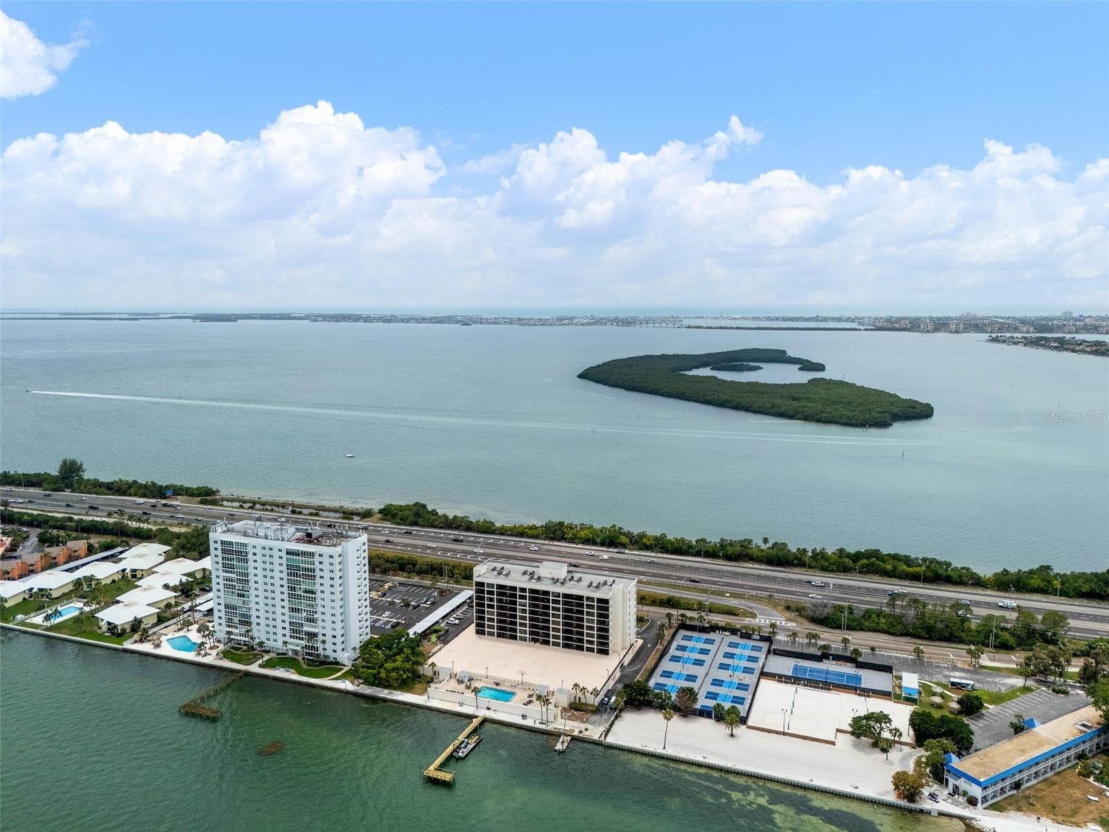 Condominium at 7100 SUNSHINE SKYWAY LN S #701, ST PETERSBURG, photo 61 of 63