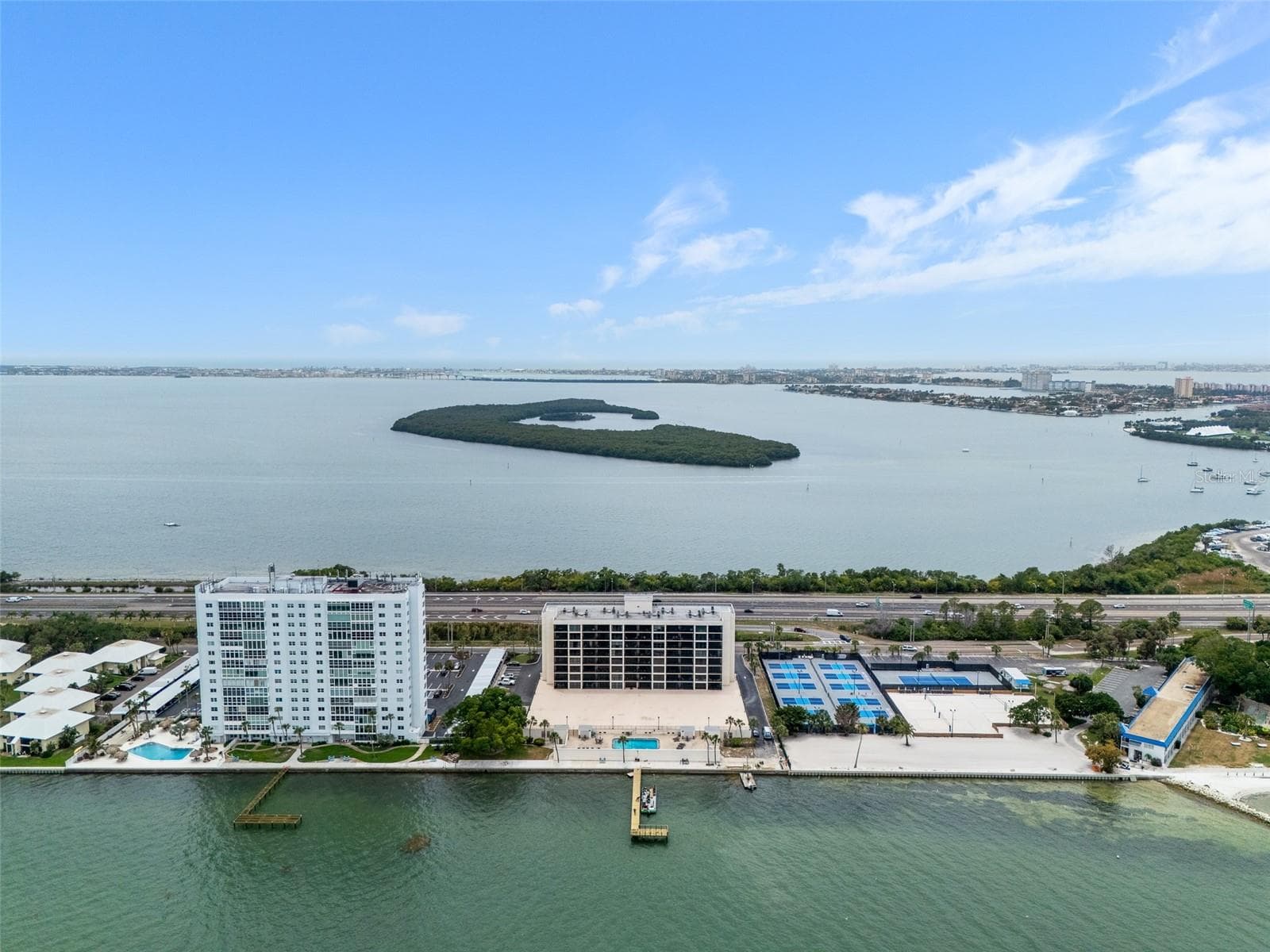 Condominium at 7100 SUNSHINE SKYWAY LN S #701, ST PETERSBURG, photo 62 of 63