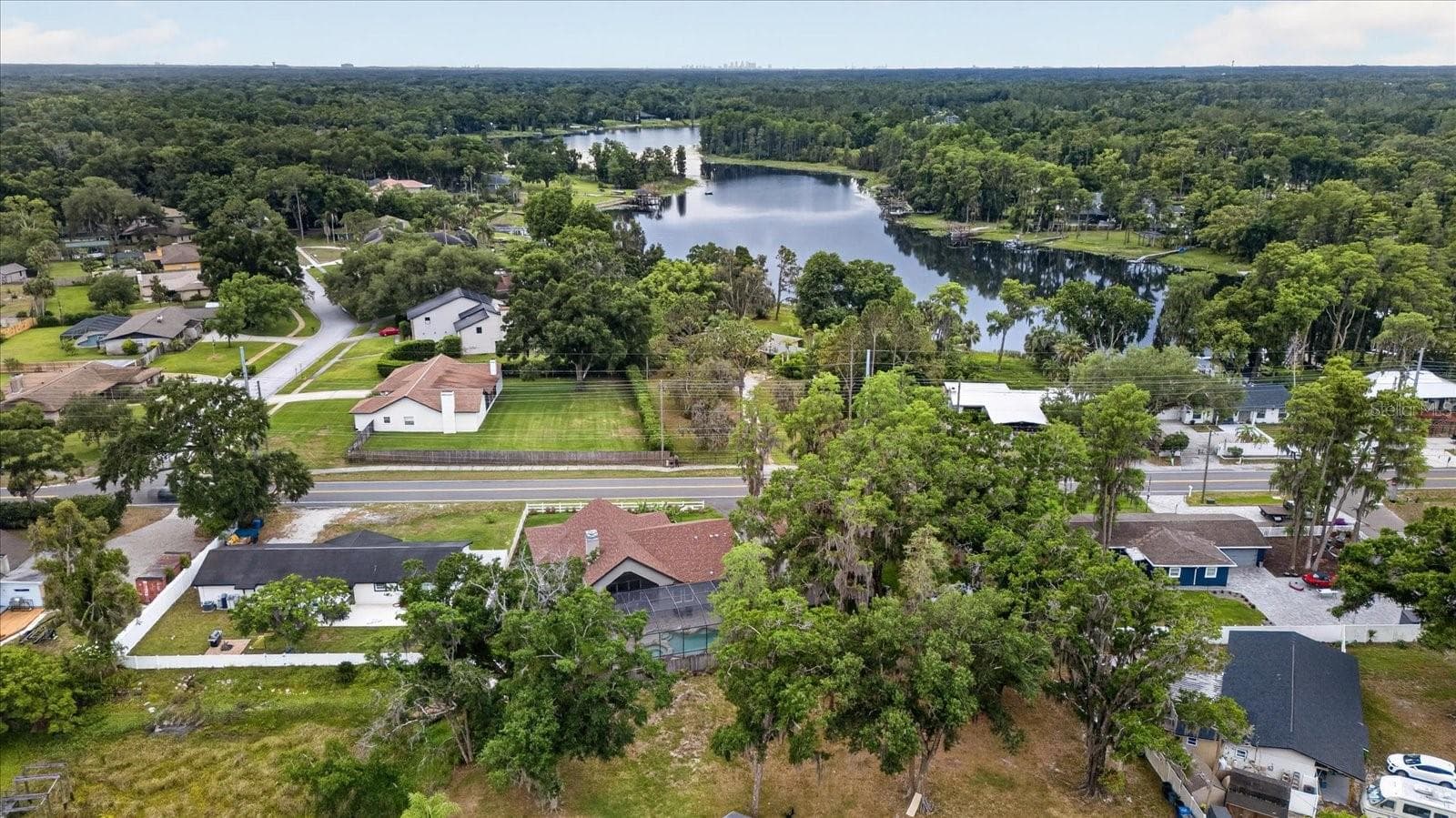 Single Family Residence at 1208 SUNSET LN, LUTZ, photo 6 of 43