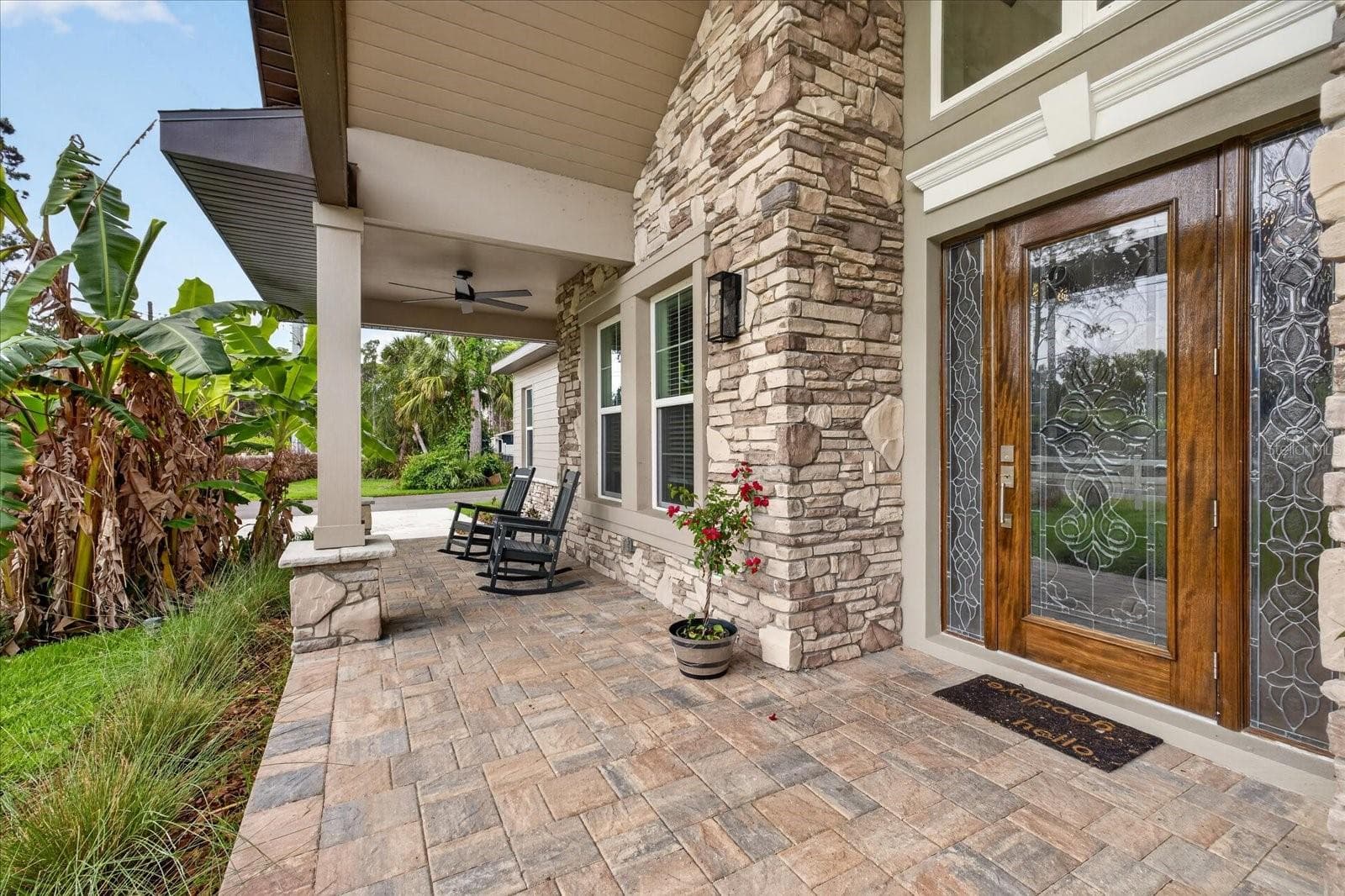 Single Family Residence at 1208 SUNSET LN, LUTZ, photo 7 of 43