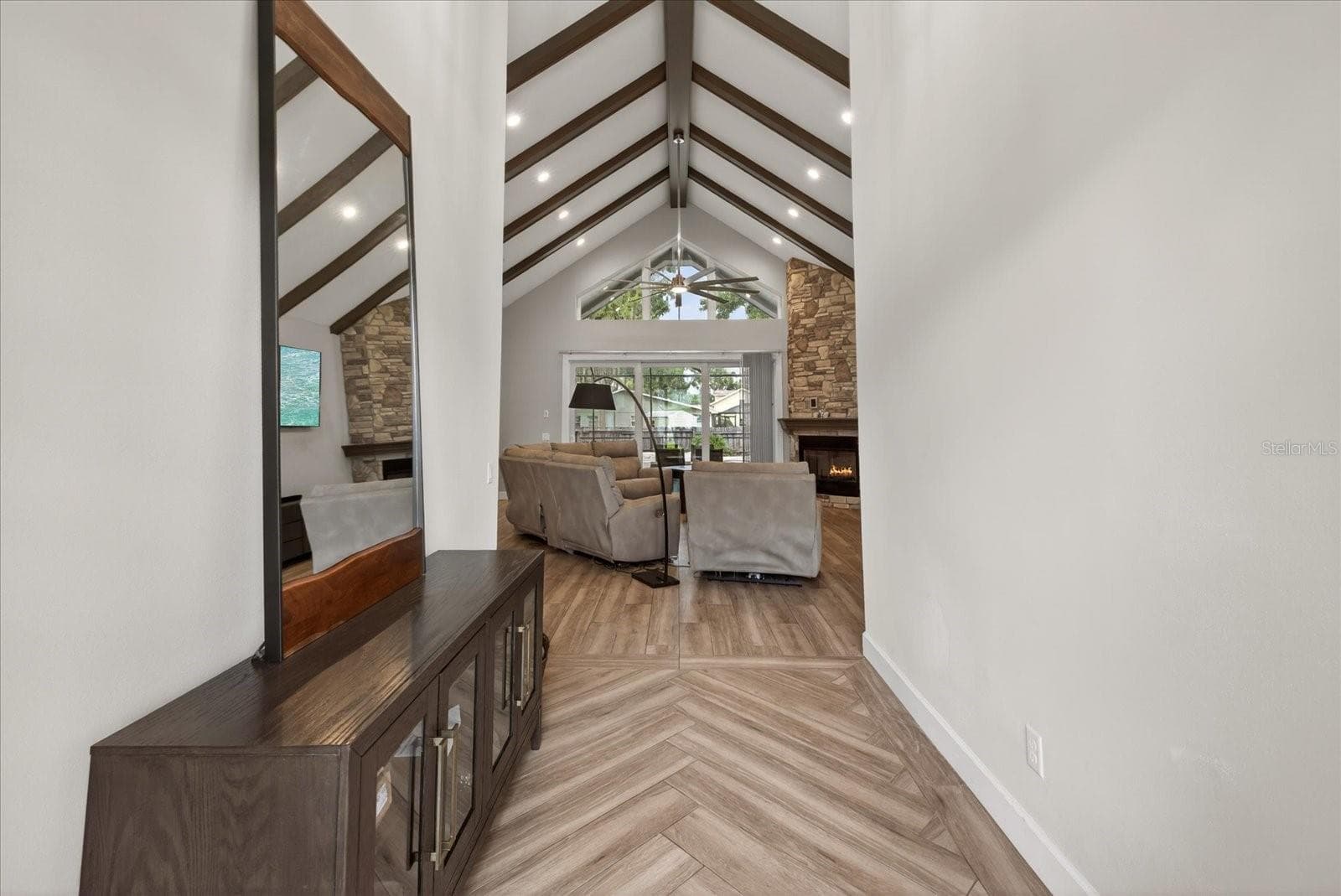 Single Family Residence at 1208 SUNSET LN, LUTZ, photo 9 of 43