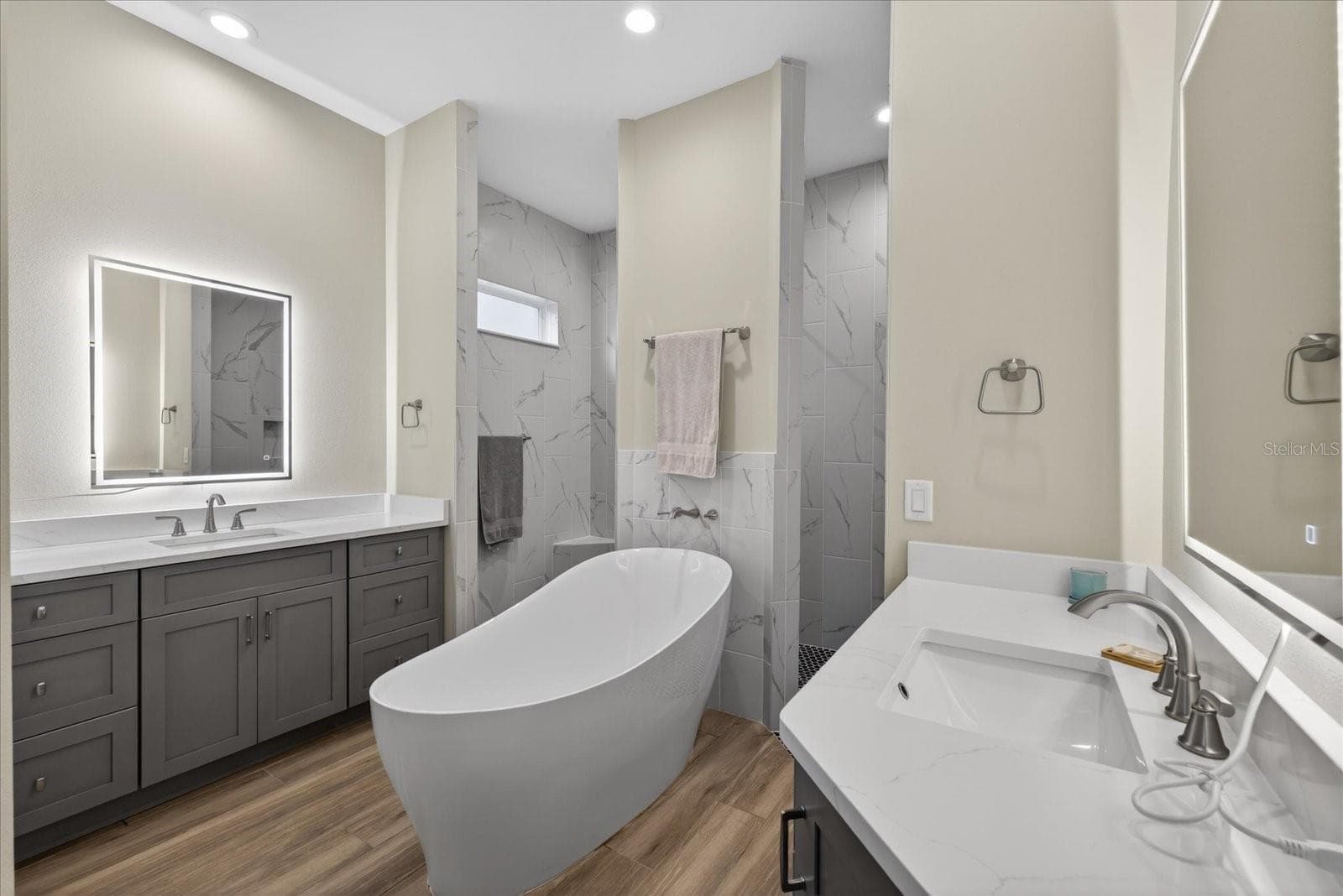 Single Family Residence at 1208 SUNSET LN, LUTZ, photo 21 of 43