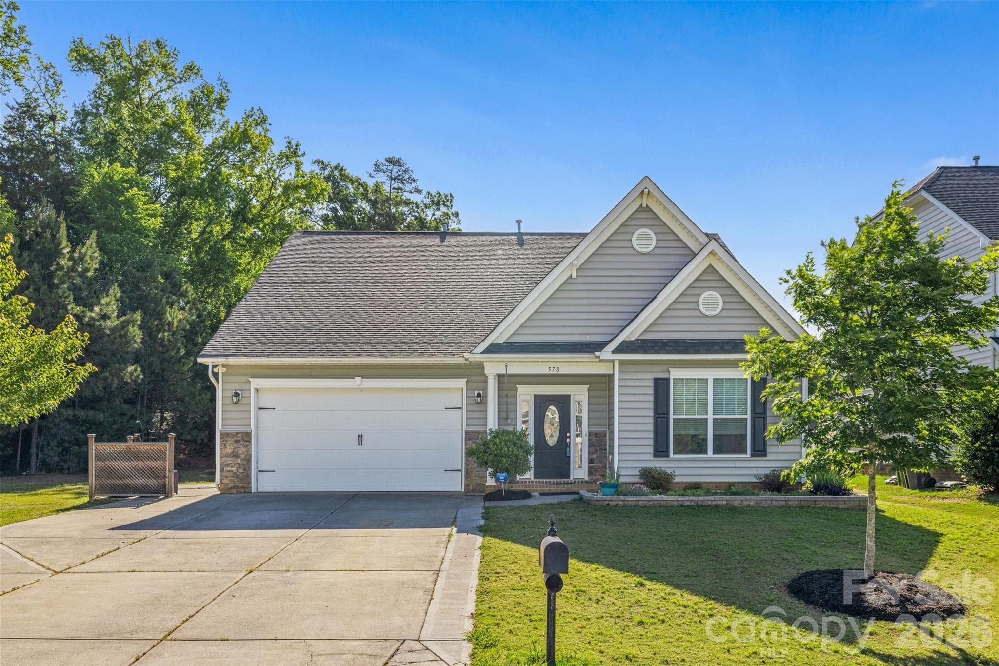 Single Family Residence at 578 Daventry Court, Clover, photo 24 of 27