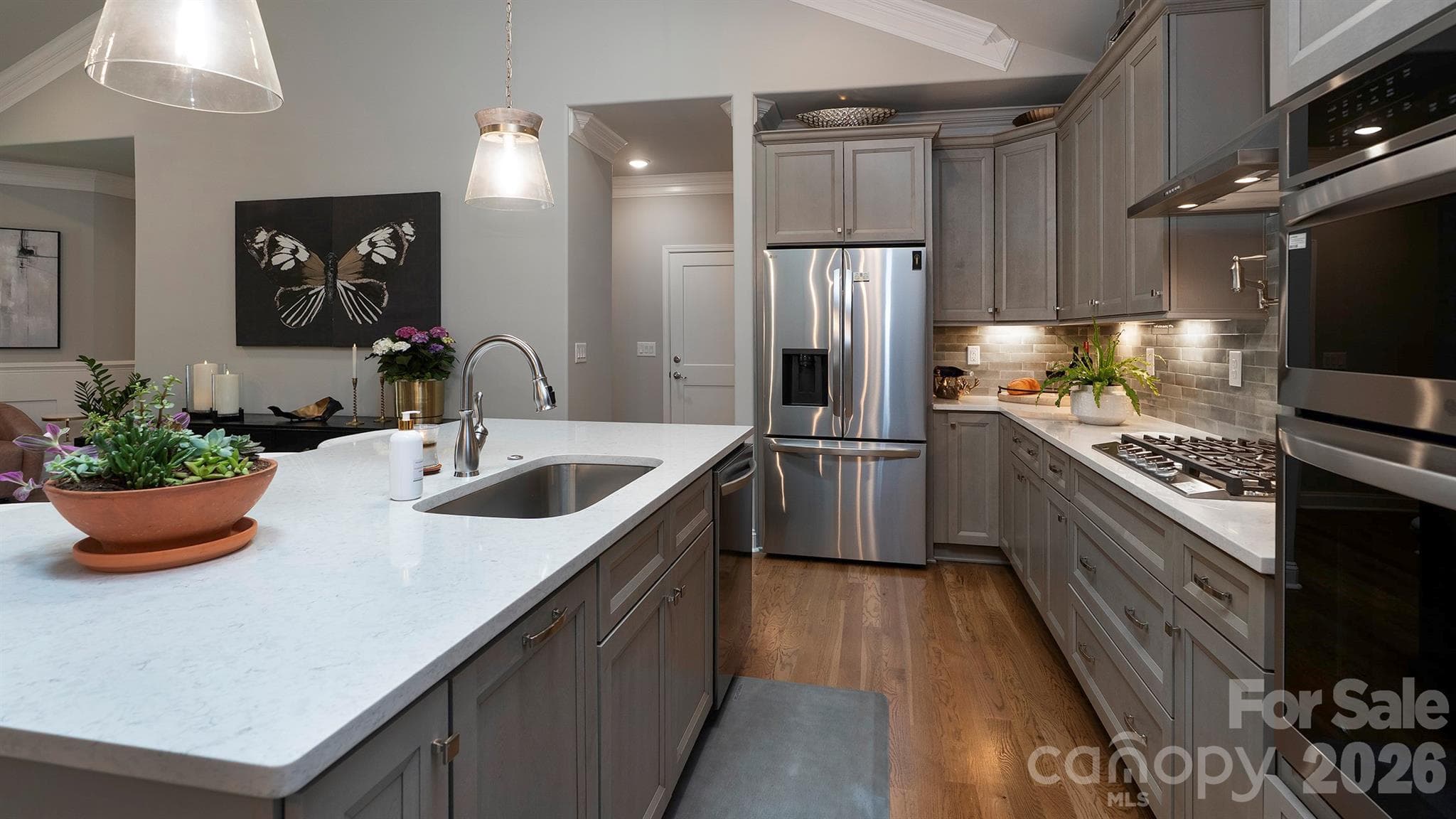 Stainless steel appliances better than new - 5124 Silver Trace Lane, Denver