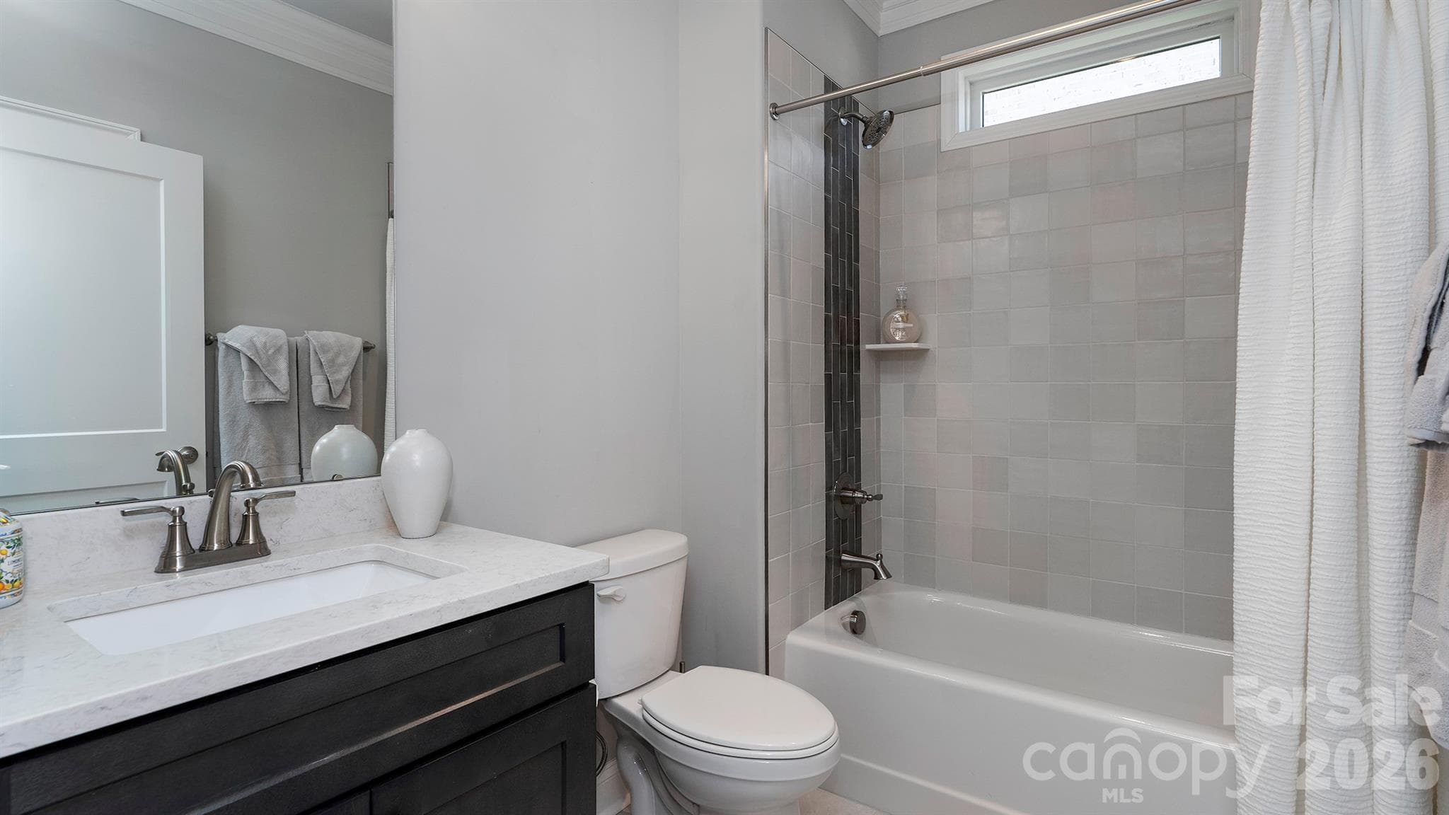 Full Bathroom - 5124 Silver Trace Lane, Denver