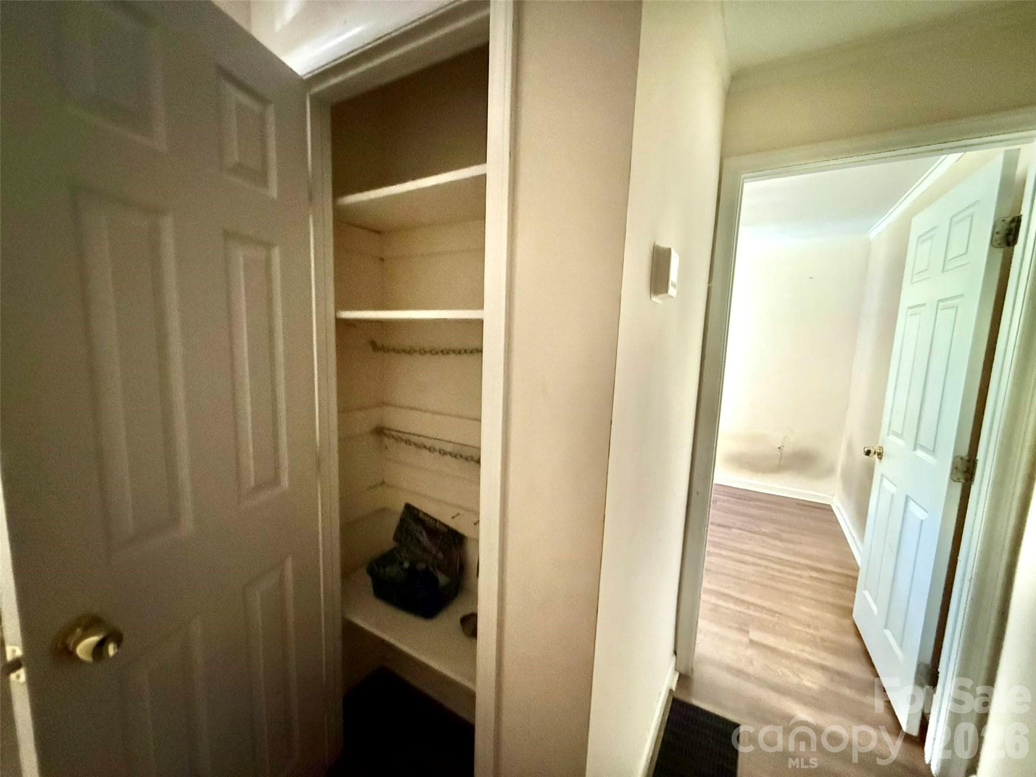 Single Family Residence at 2607 Crescent Lane, Gastonia, photo 6 of 19