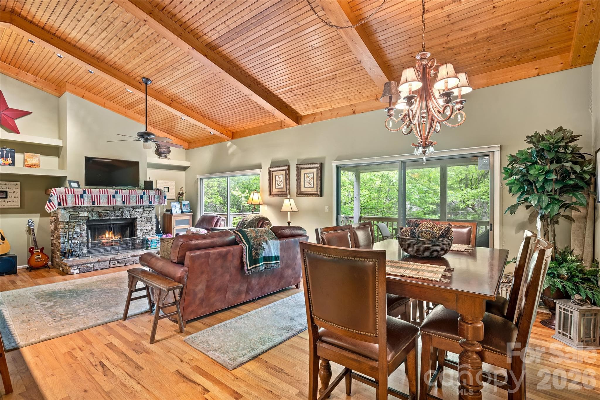 Single Family Residence at 560 Toxaway Court, Lake Toxaway, photo 13 of 35
