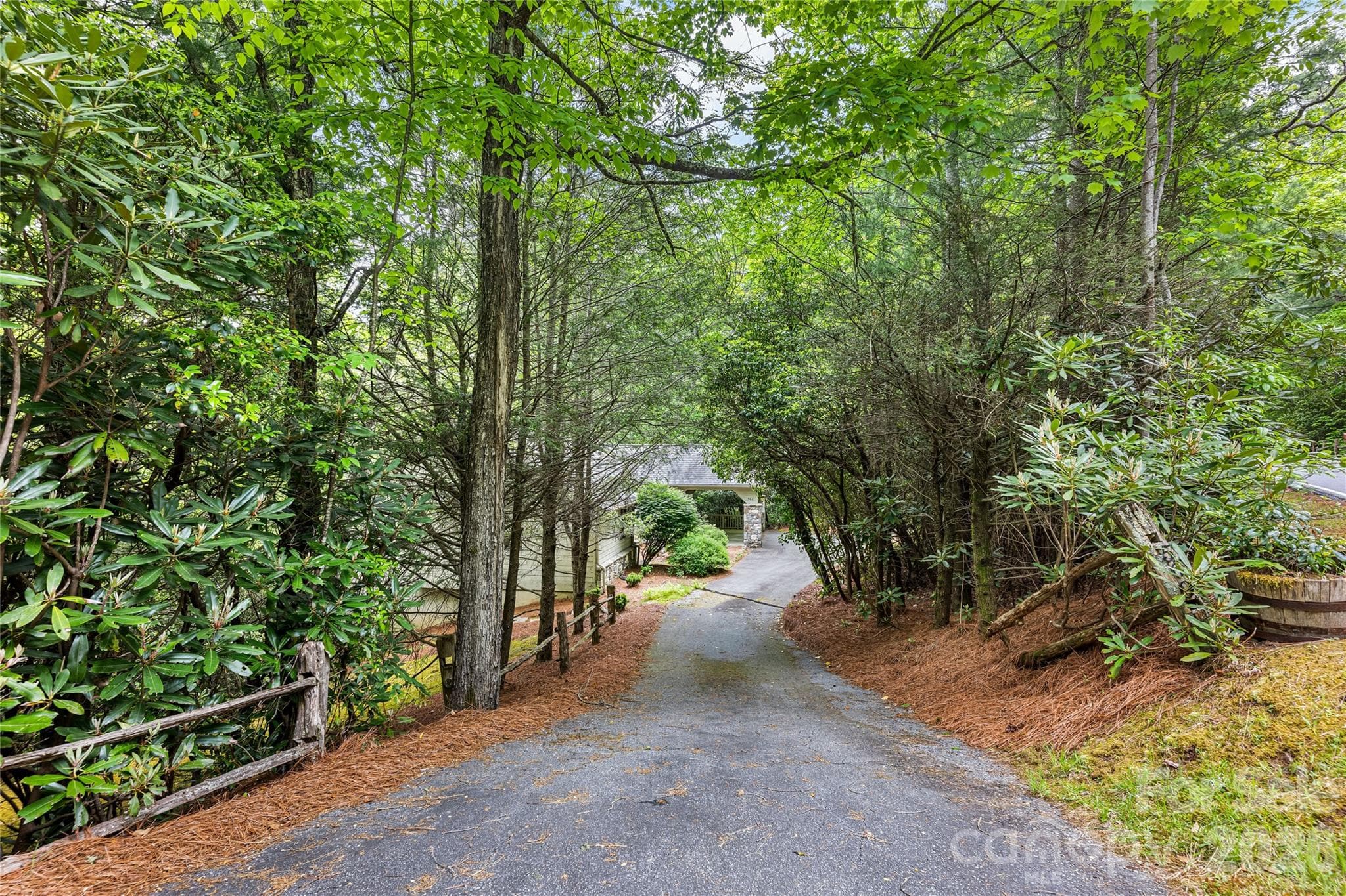 Single Family Residence at 560 Toxaway Court, Lake Toxaway, photo 23 of 35