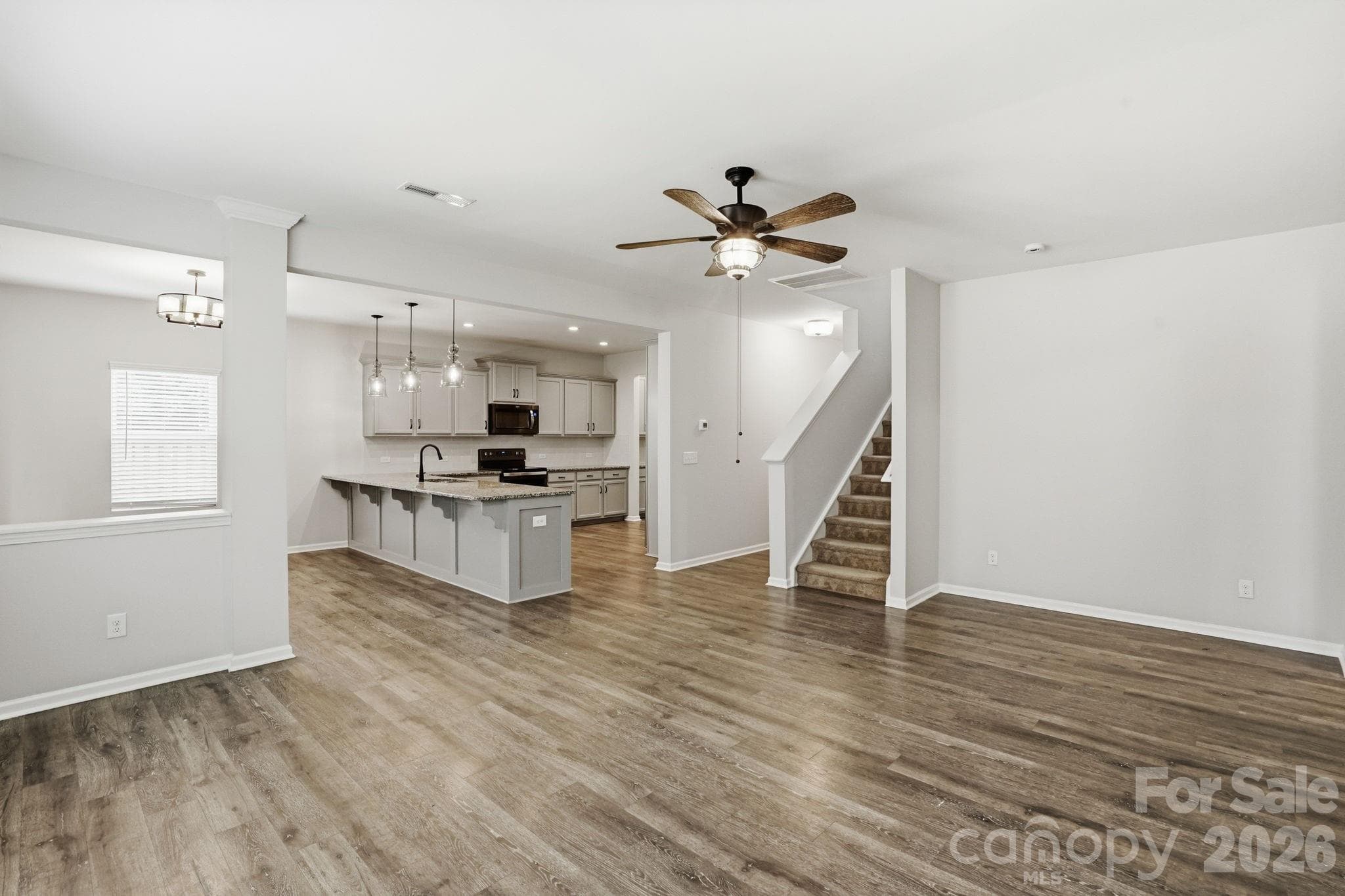 Single Family Residence at 1006 Brooksland Place, Waxhaw, photo 5 of 34