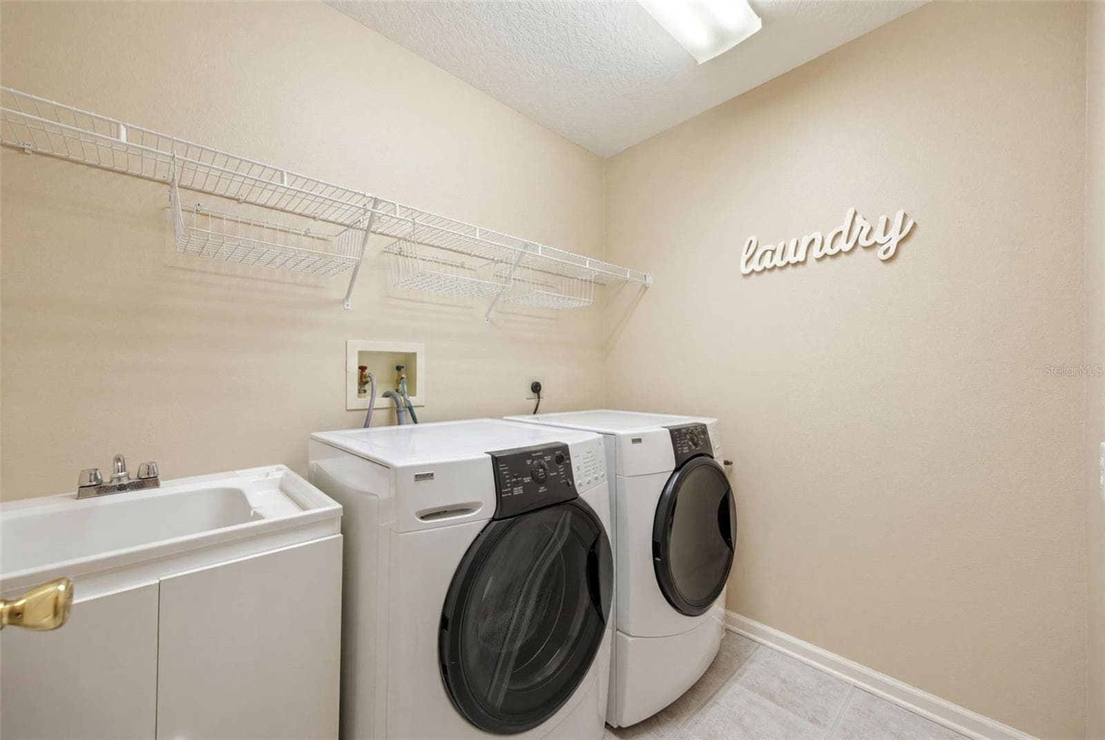Single Family Residence at 25946 RISEN STAR DR, WESLEY CHAPEL, photo 28 of 55