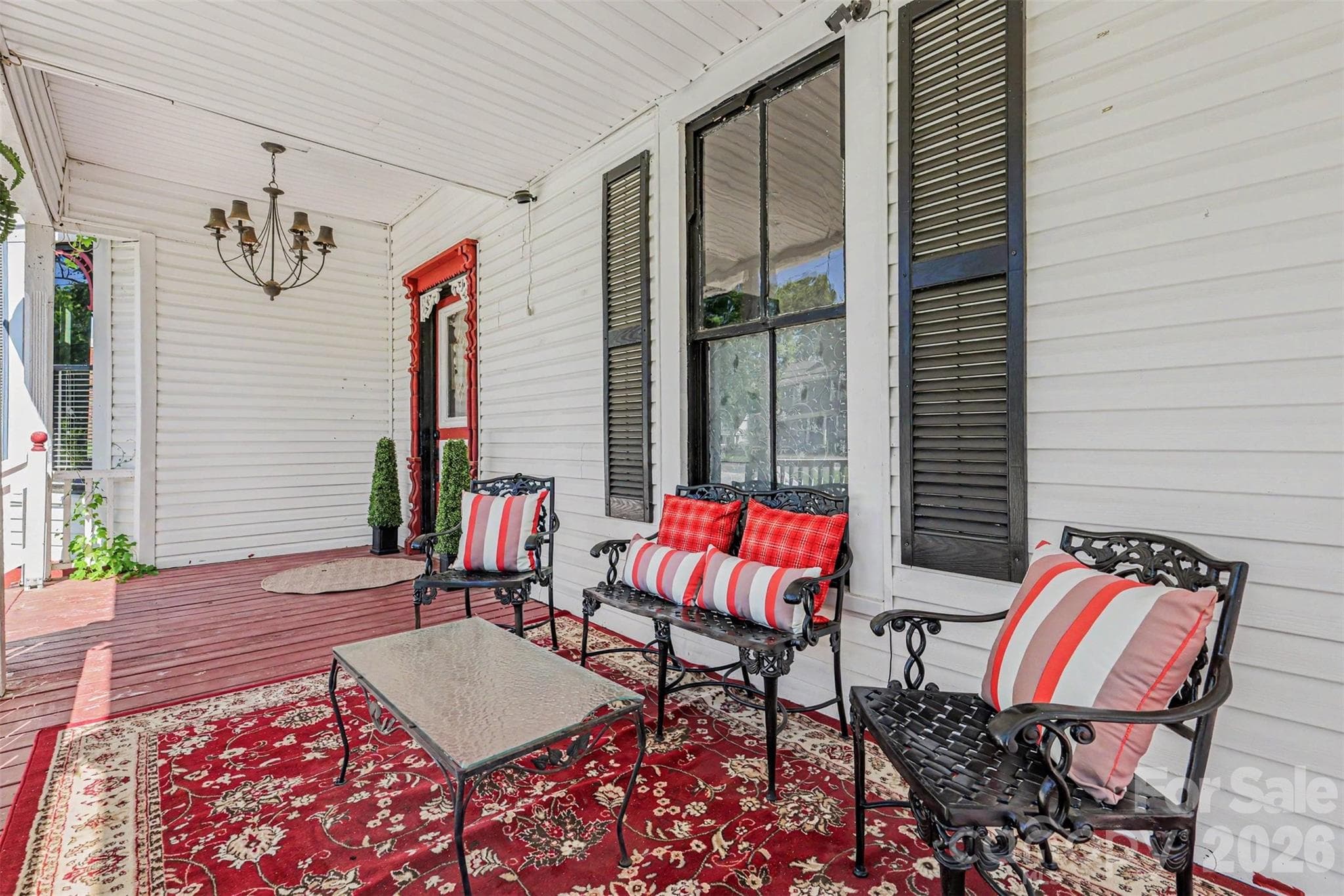 Deep Porch welcomes guests at the front door - Chester