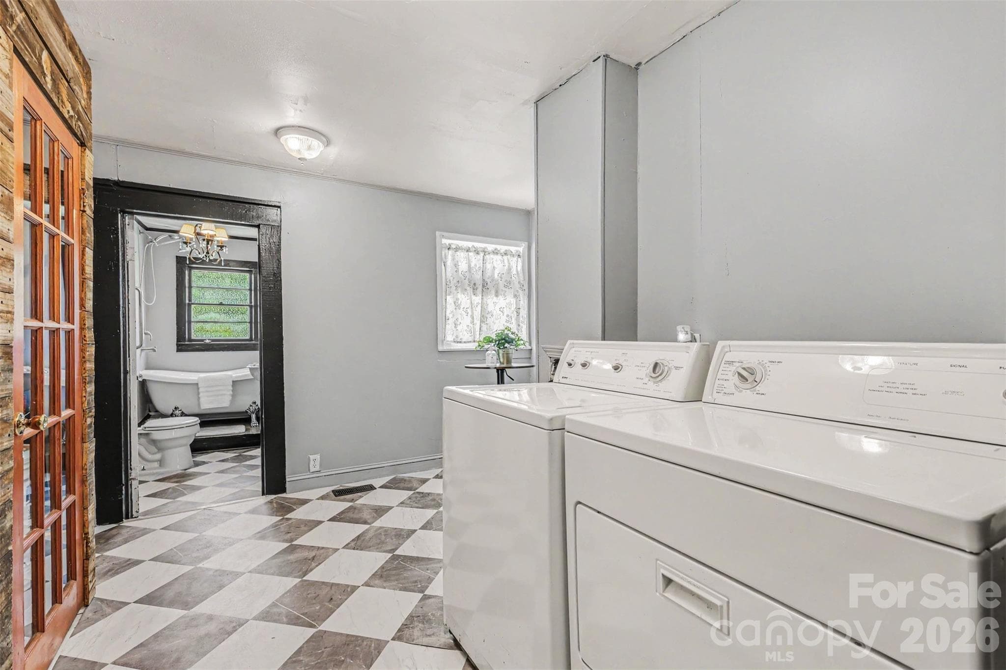Laundry room - 107 Hinton Street, Chester