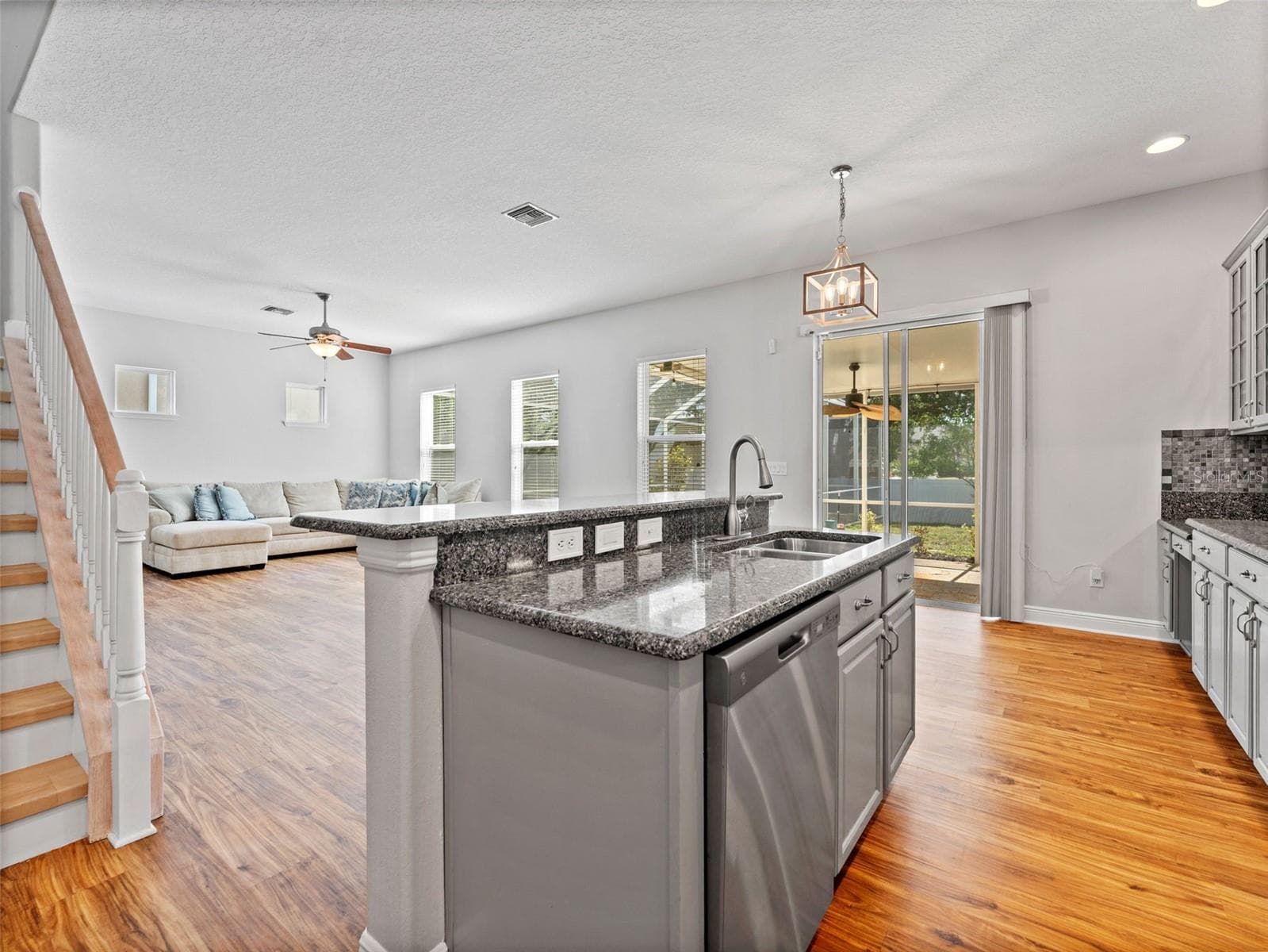 Single Family Residence at 7606 S SPARKMAN ST, TAMPA, photo 16 of 54