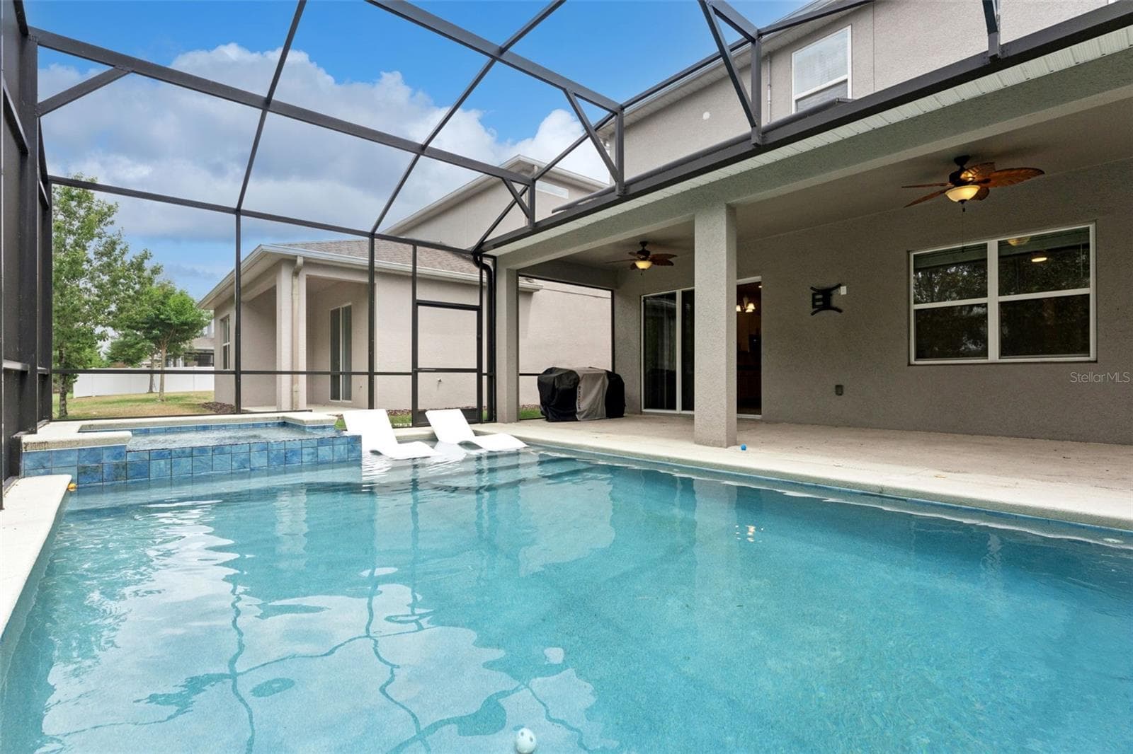 Single Family Residence at 2265 EMERALD SPRINGS DR, APOPKA, photo 2 of 48