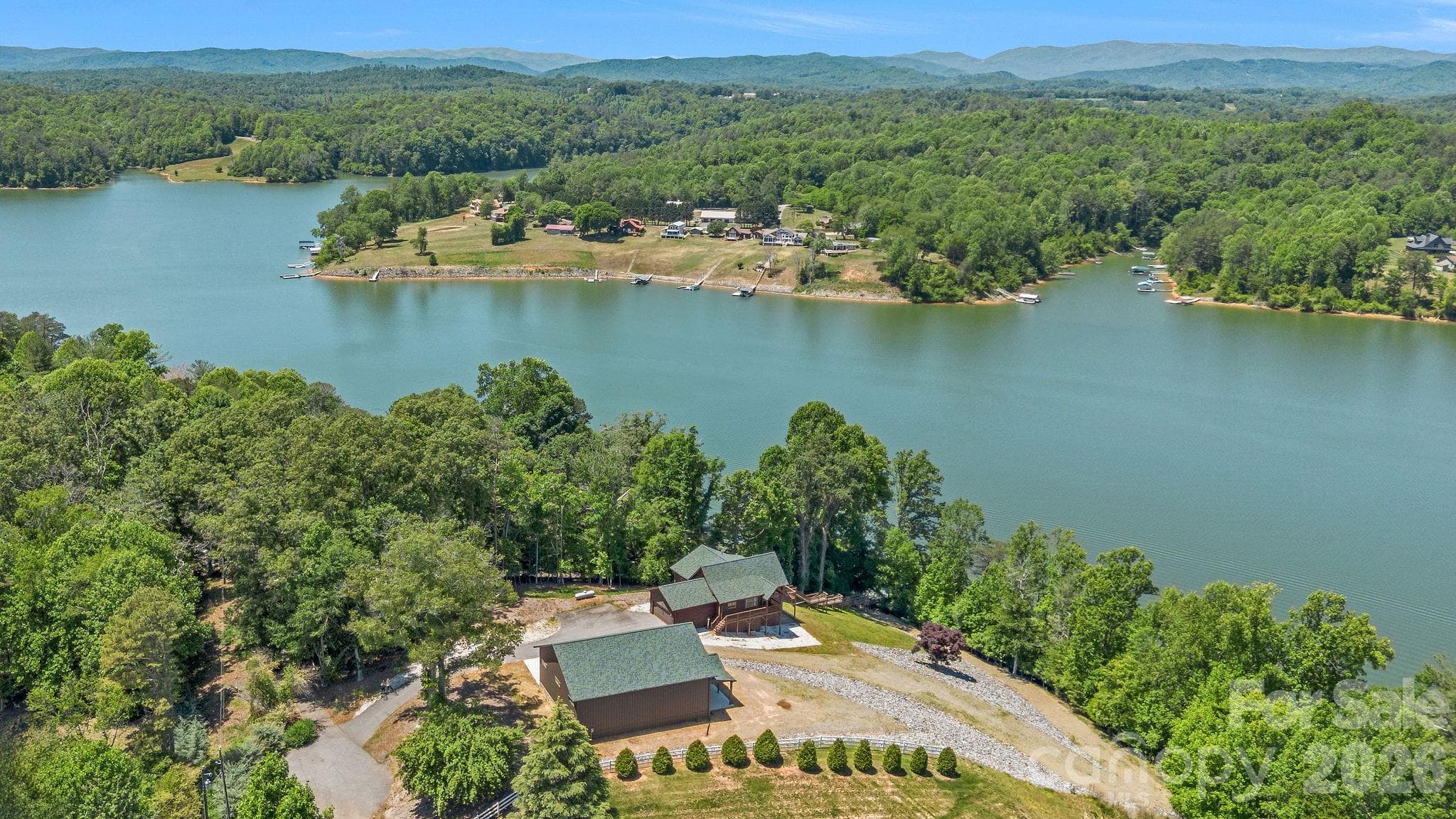 Single Family Residence at 318 Heron Point Drive, Wilkesboro, photo 32 of 44