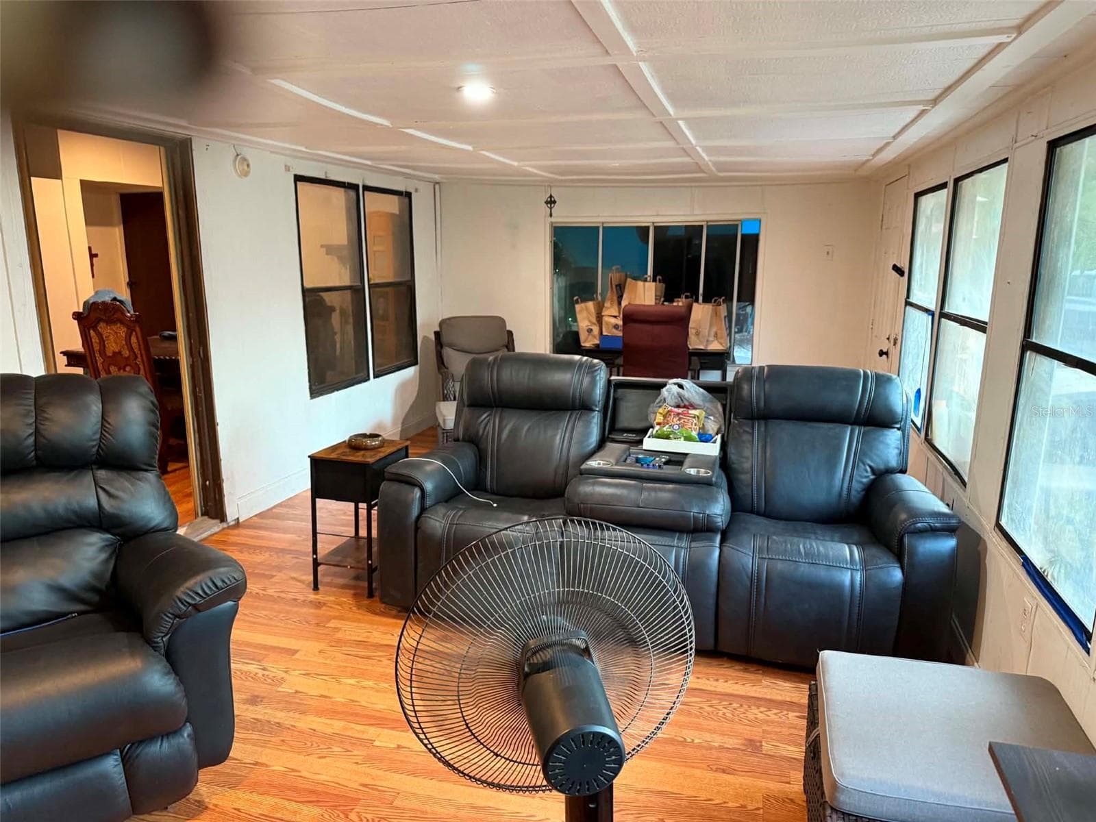 Manufactured Home at 186 GLADYS AVE, INGLIS, photo 10 of 25