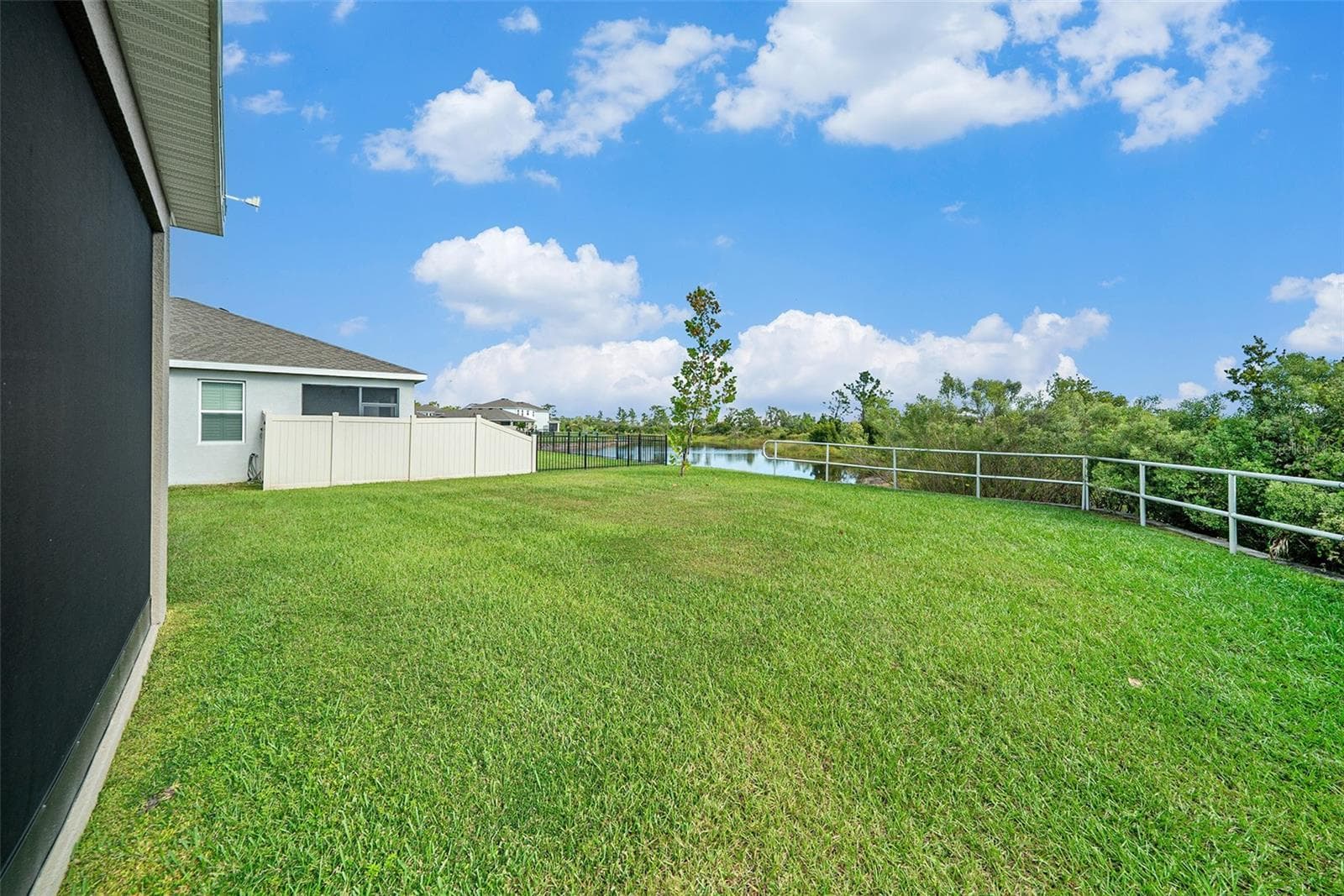 Single Family Residence at 5430 THISTLE FIELD CT, WESLEY CHAPEL, photo 28 of 48