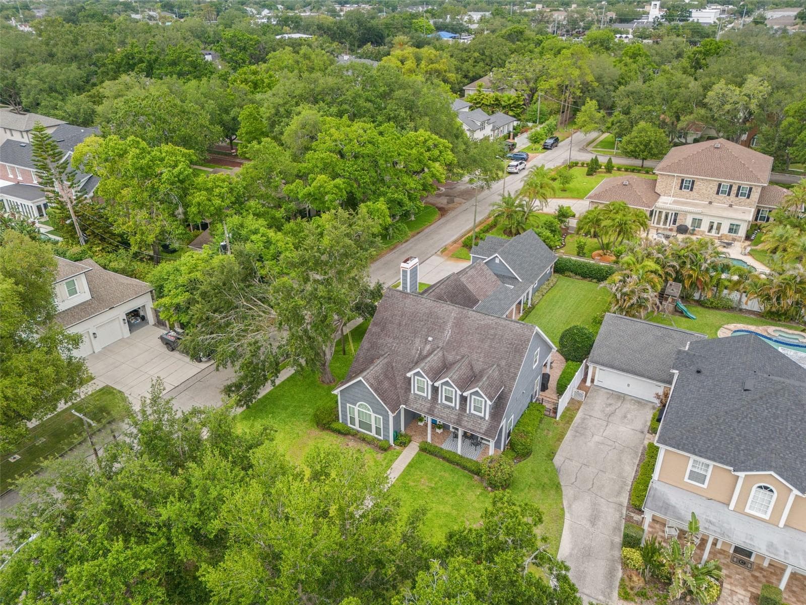 Single Family Residence at 3233 W PARKLAND BLVD, TAMPA, photo 65 of 71