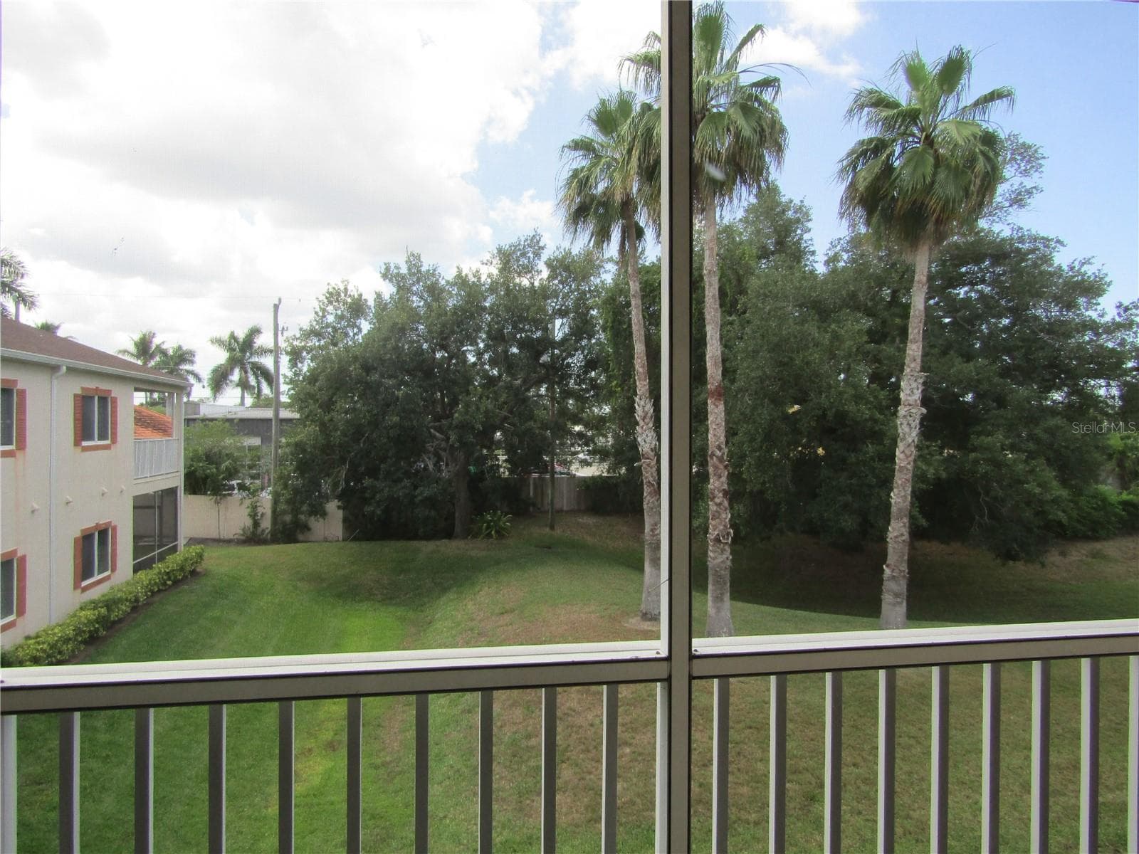 Condominium at 3966 MEDITERRANEA CIR #421, SARASOTA, photo 6 of 25