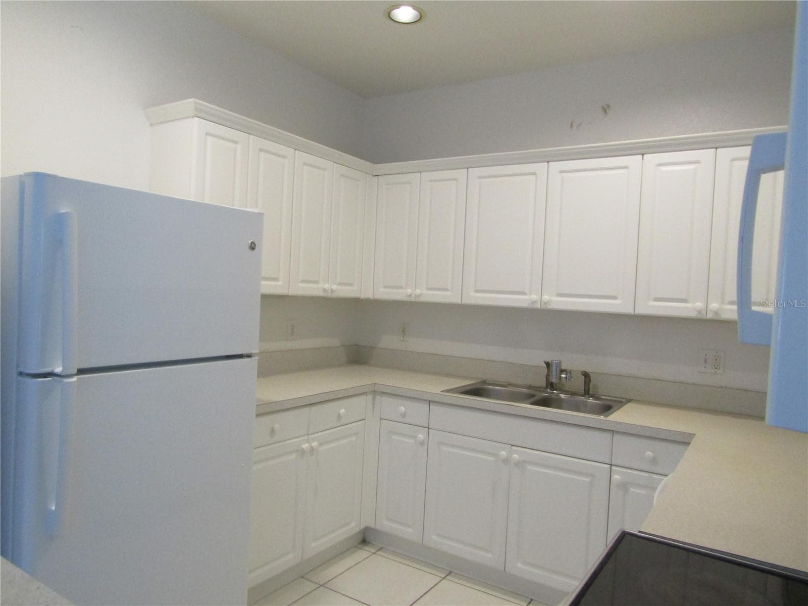 Condominium at 3966 MEDITERRANEA CIR #421, SARASOTA, photo 8 of 25
