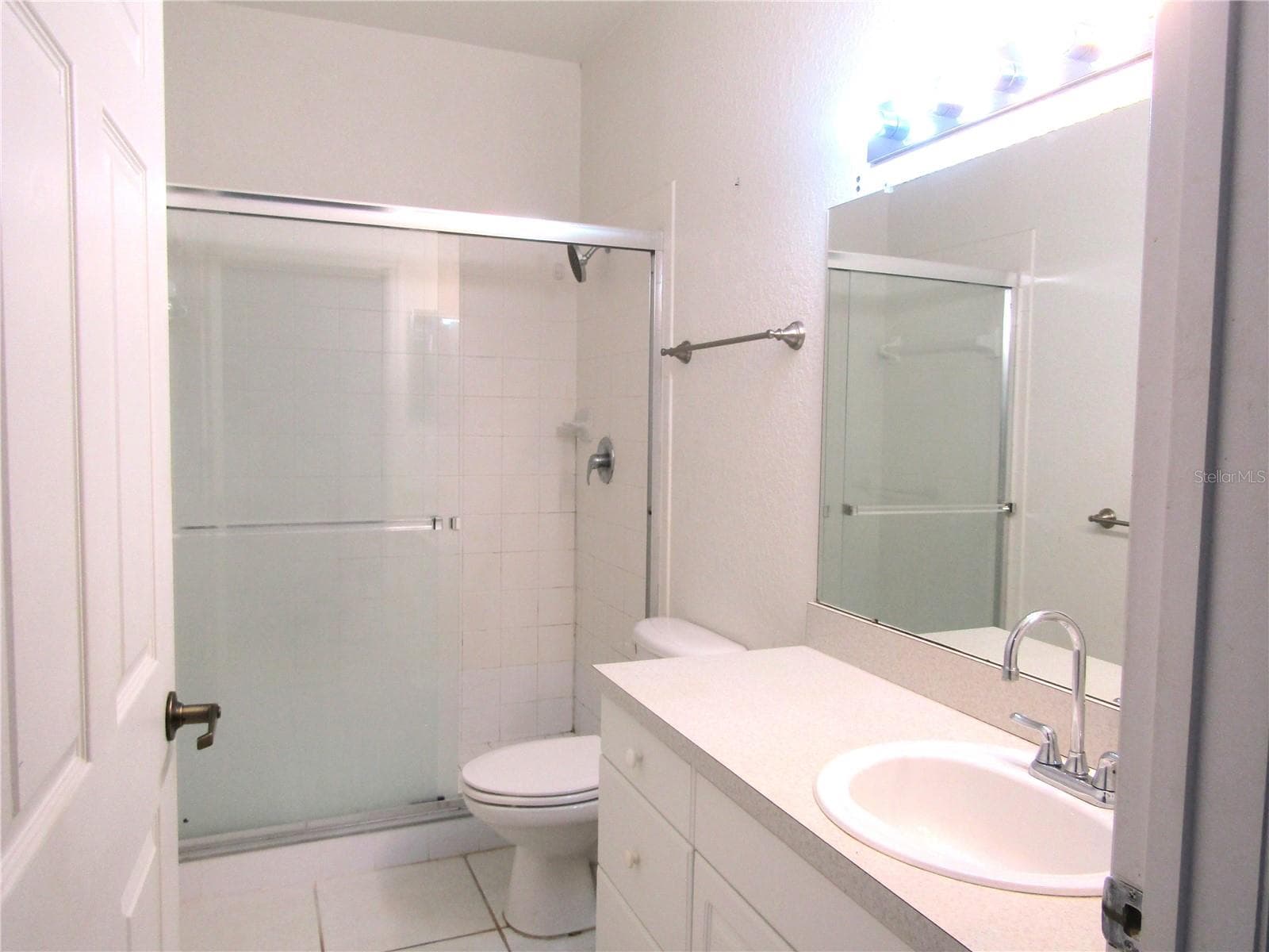 Condominium at 3966 MEDITERRANEA CIR #421, SARASOTA, photo 14 of 25