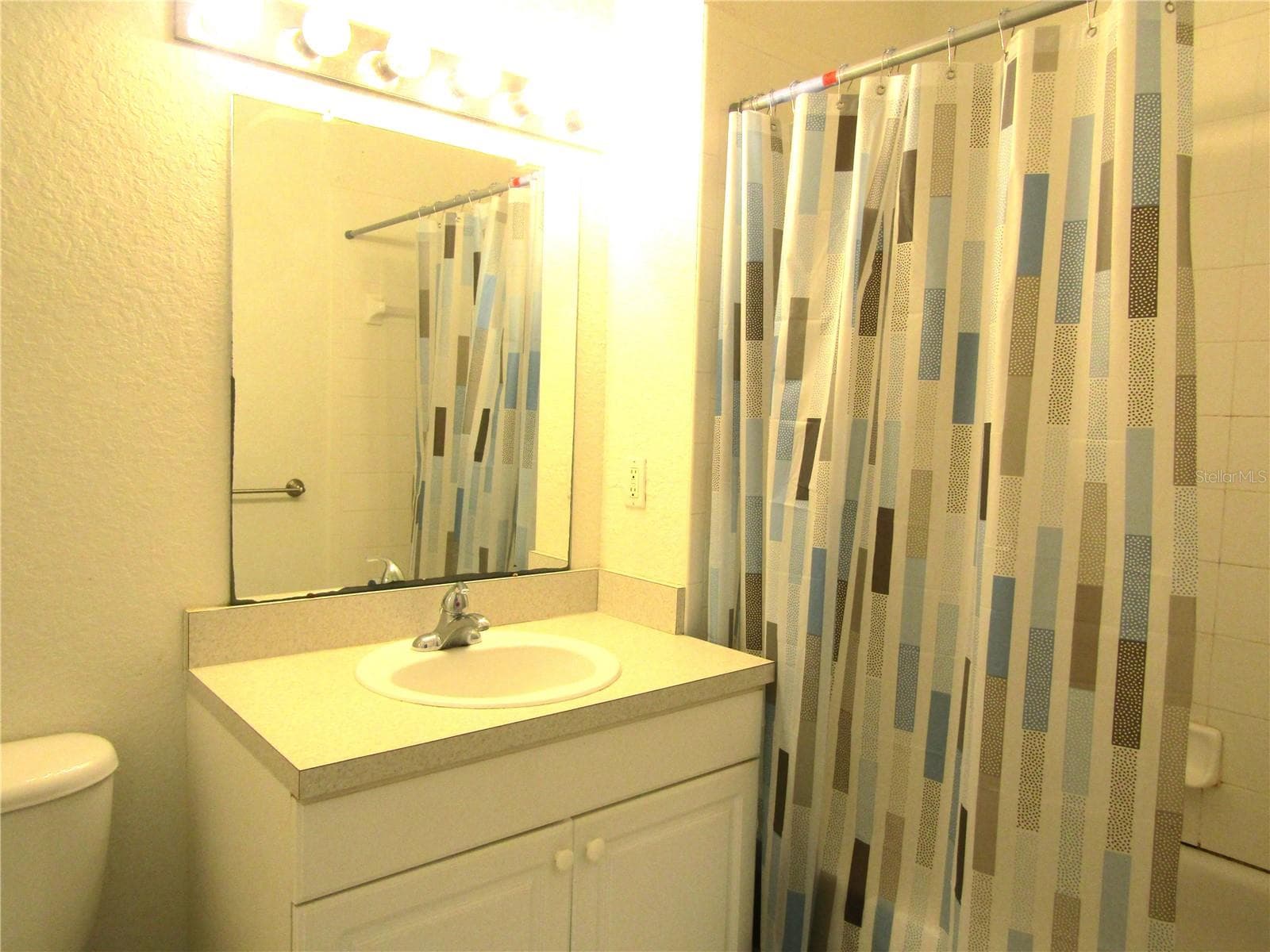 Condominium at 3966 MEDITERRANEA CIR #421, SARASOTA, photo 20 of 25