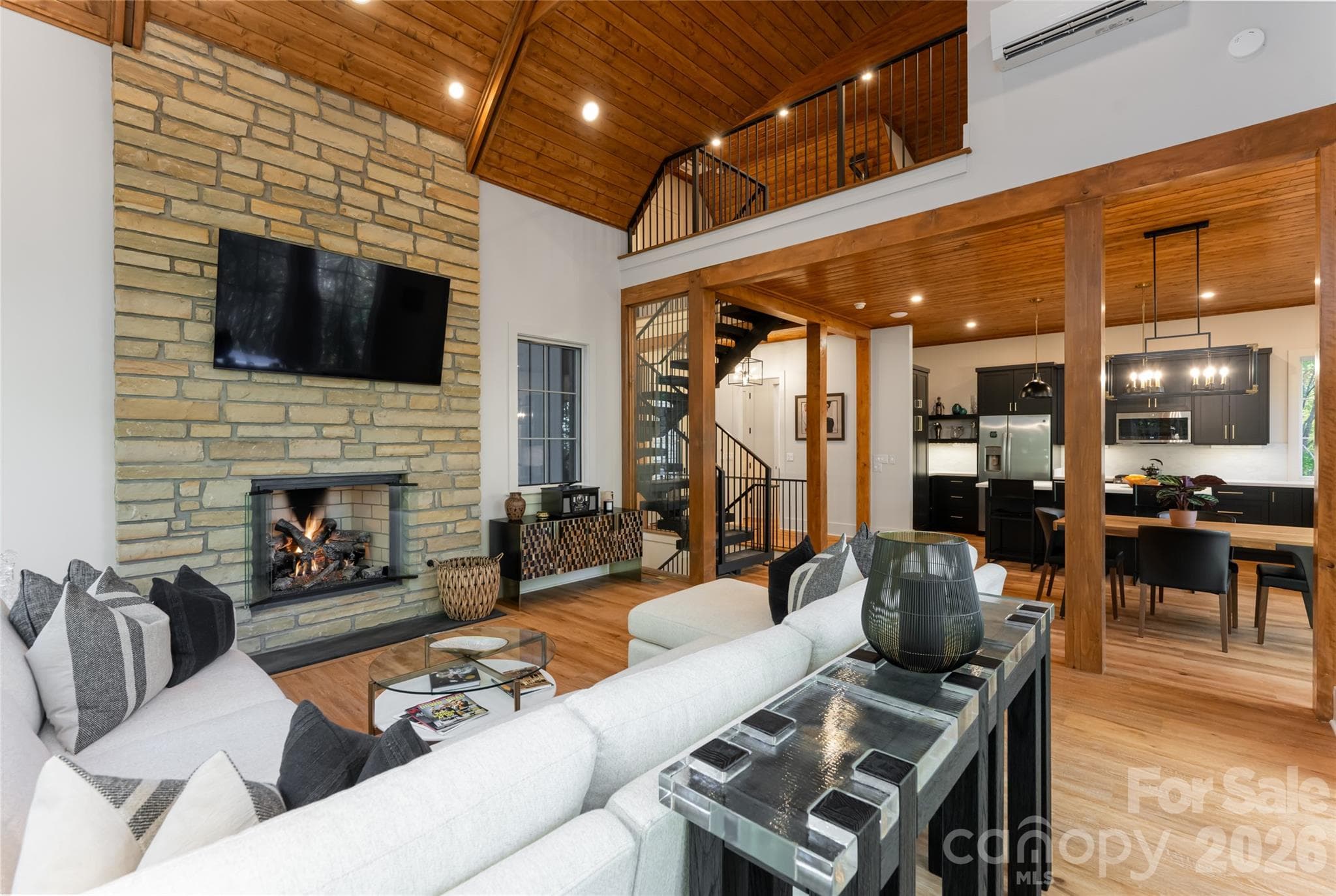 Single Family Residence at Sylva, photo 8 of 46