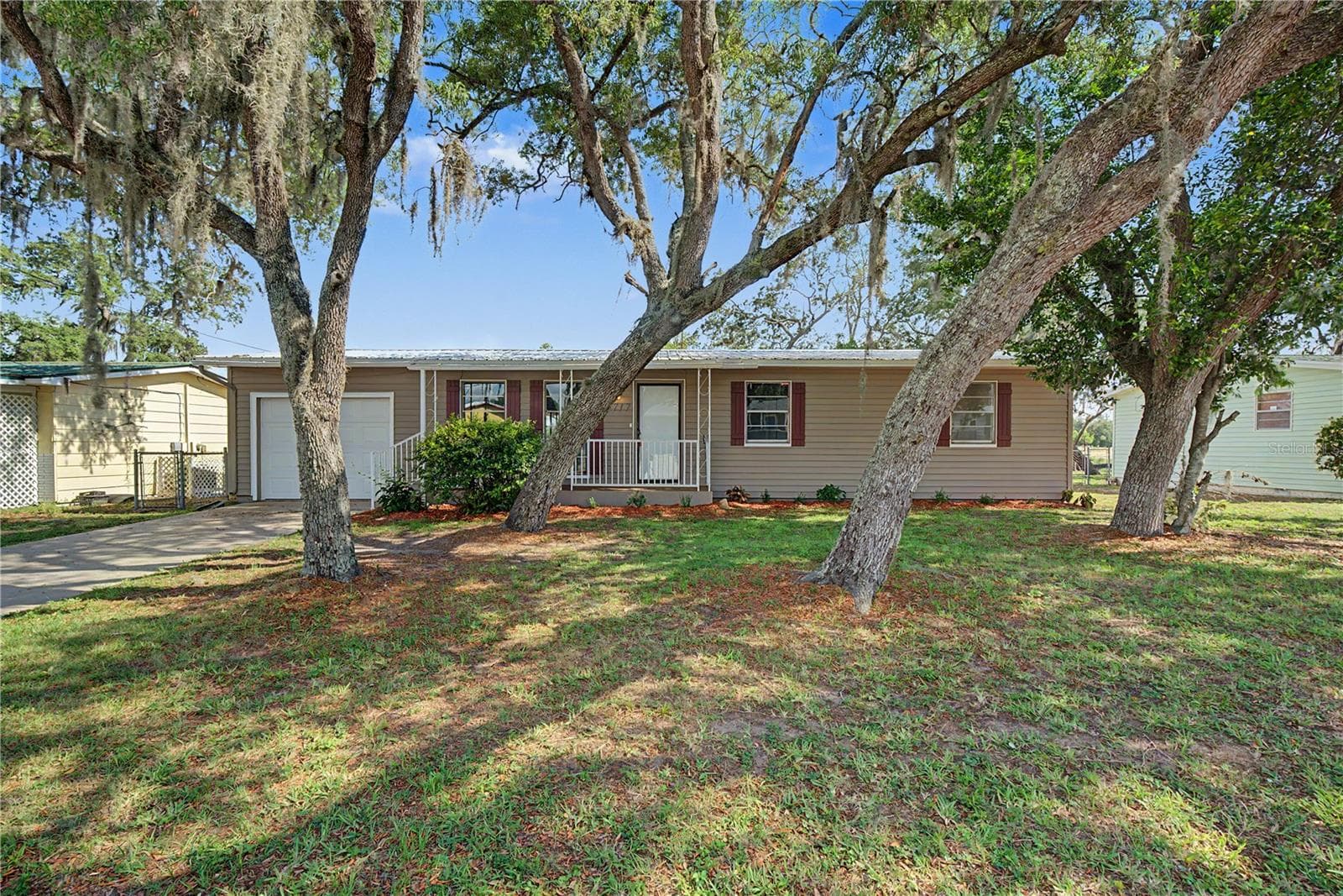 Modular Home at 4717 HOWARD ST, SEBRING, photo 2 of 40